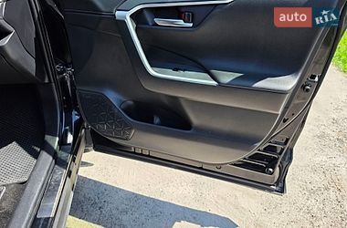 Внедорожник / Кроссовер Toyota RAV4 2019 в Запорожье фото 8 Внедорожник / Кроссовер Toyota RAV4 2019 в Запорожье