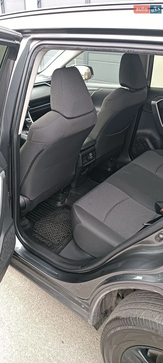 2020 Toyota RAV 4 - мініатюра 9