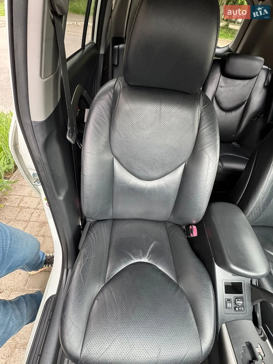 2010 Toyota RAV 4 - мініатюра 11