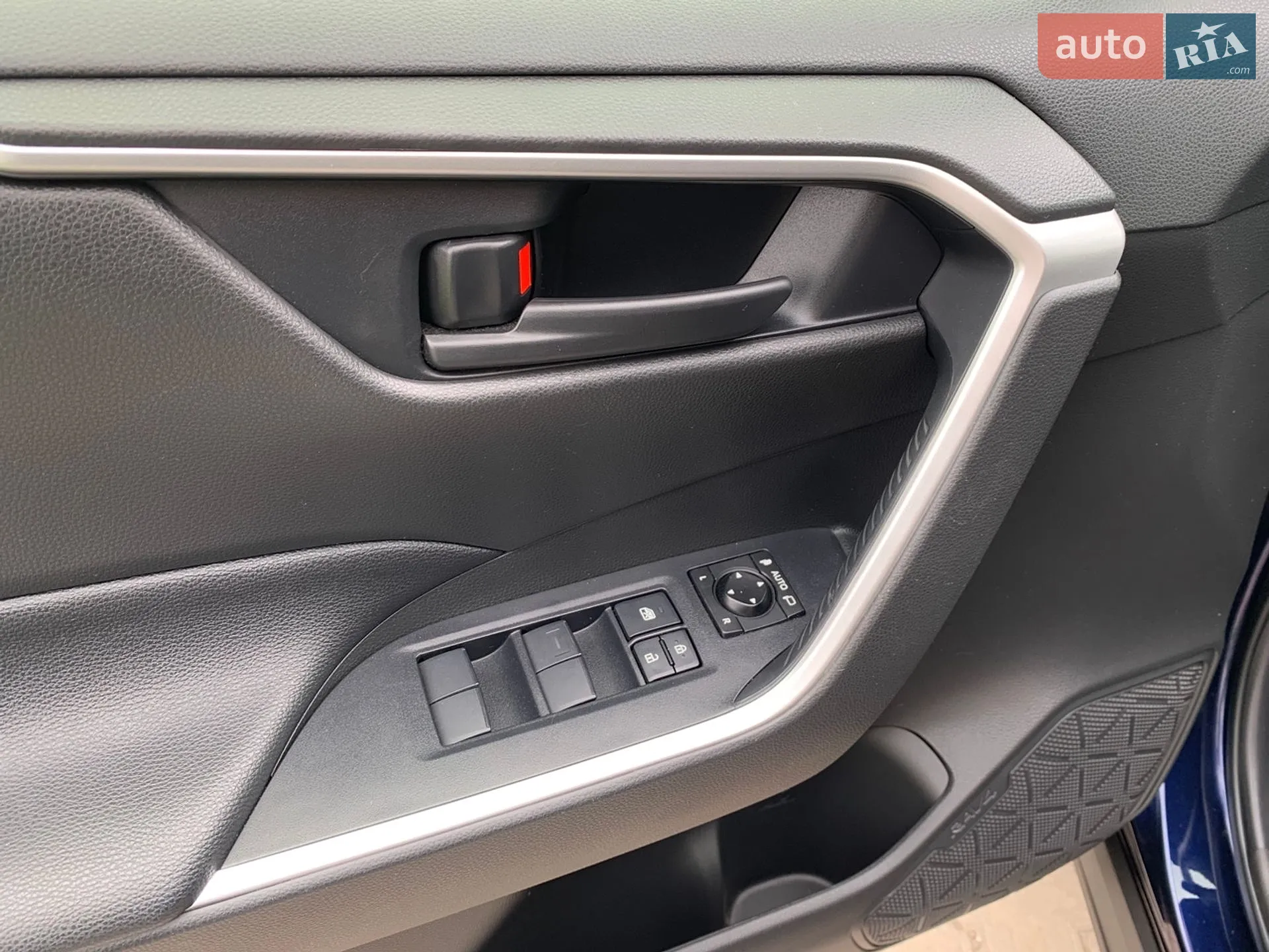 2021 Toyota RAV 4 - мініатюра 37