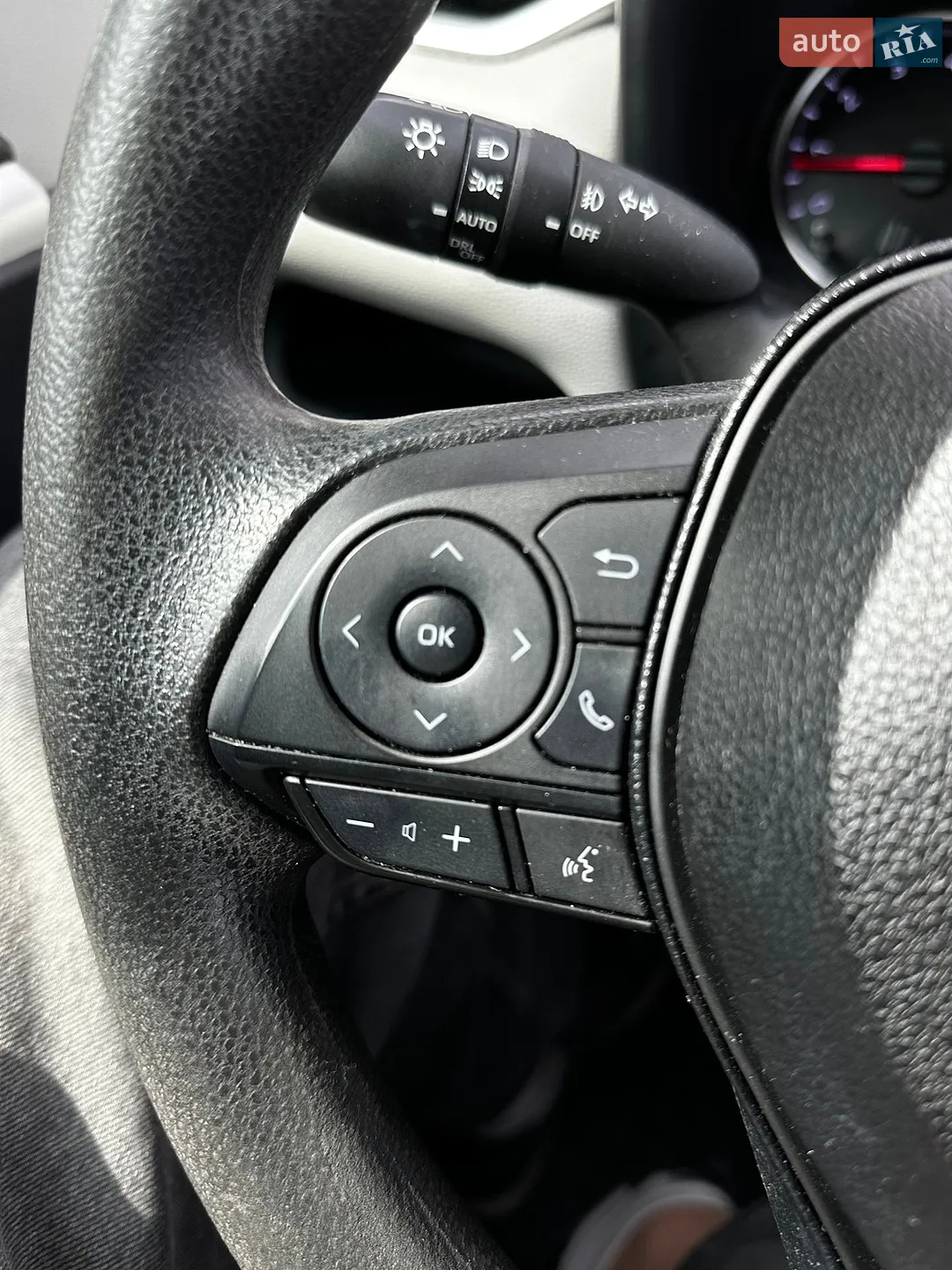 2021 Toyota RAV 4 - мініатюра 23