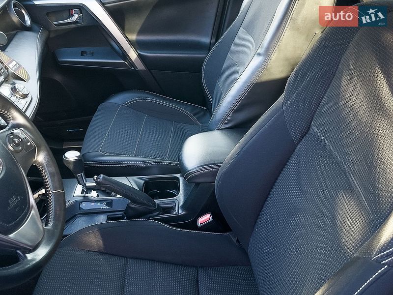Внедорожник / Кроссовер Toyota RAV4 2017 в Львове фото 9 Внедорожник / Кроссовер Toyota RAV4 2017 в Львове