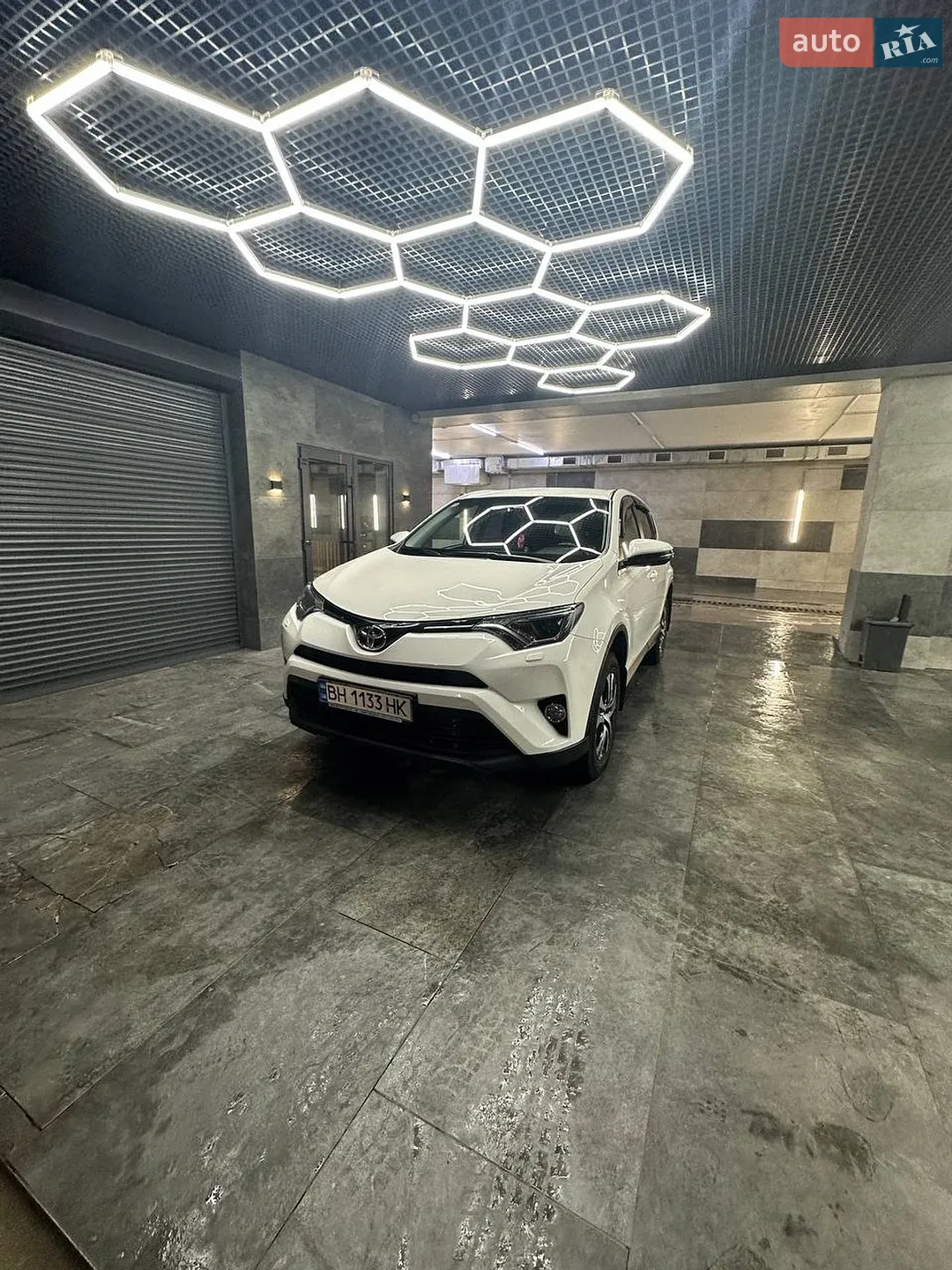 2017 Toyota RAV 4 - мініатюра 2