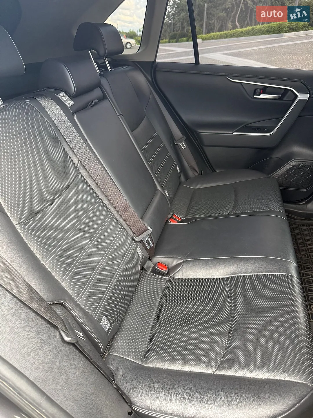2019 Toyota RAV 4 - мініатюра 39