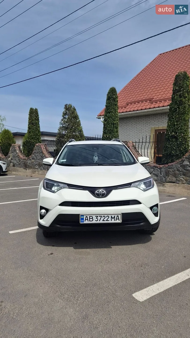 2017 Toyota RAV 4 - мініатюра 2