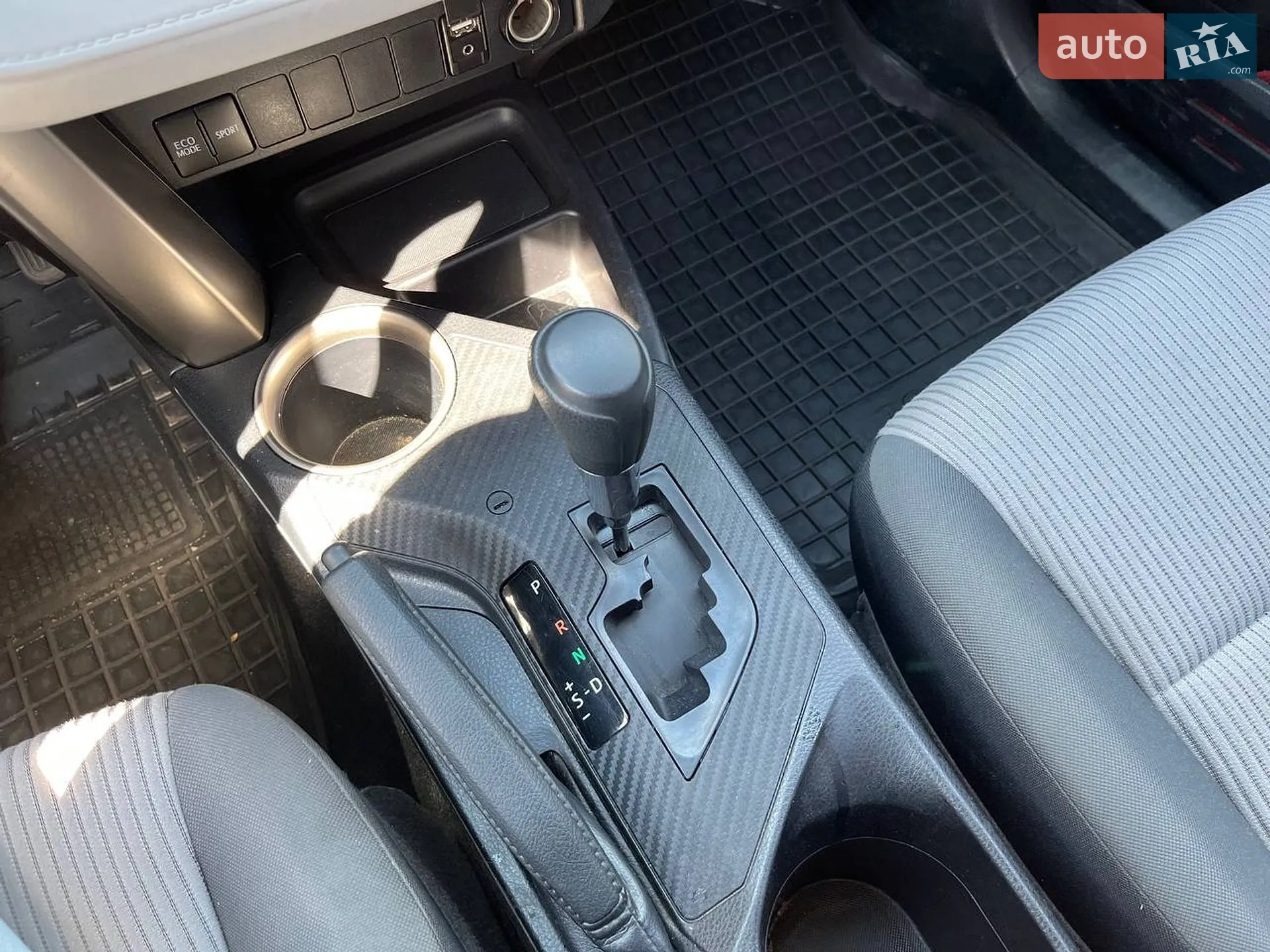 2015 Toyota RAV 4 - мініатюра 26