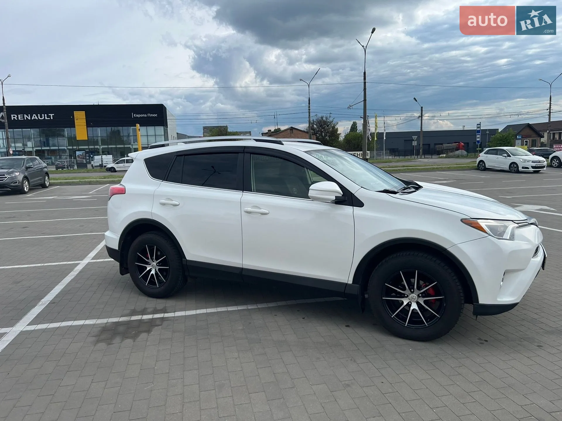 2016 Toyota RAV 4 - мініатюра 9