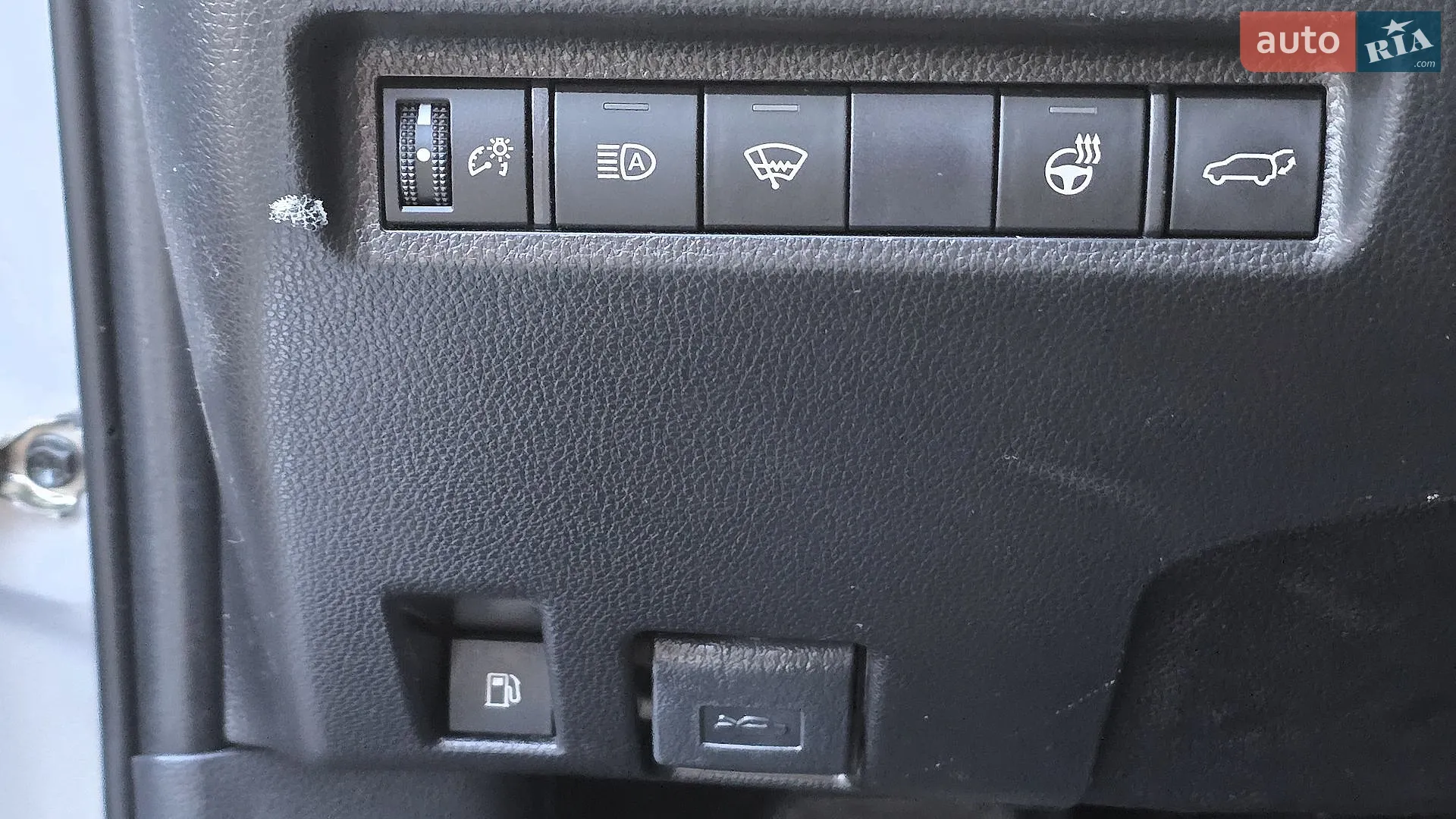 2021 Toyota RAV 4 - мініатюра 18