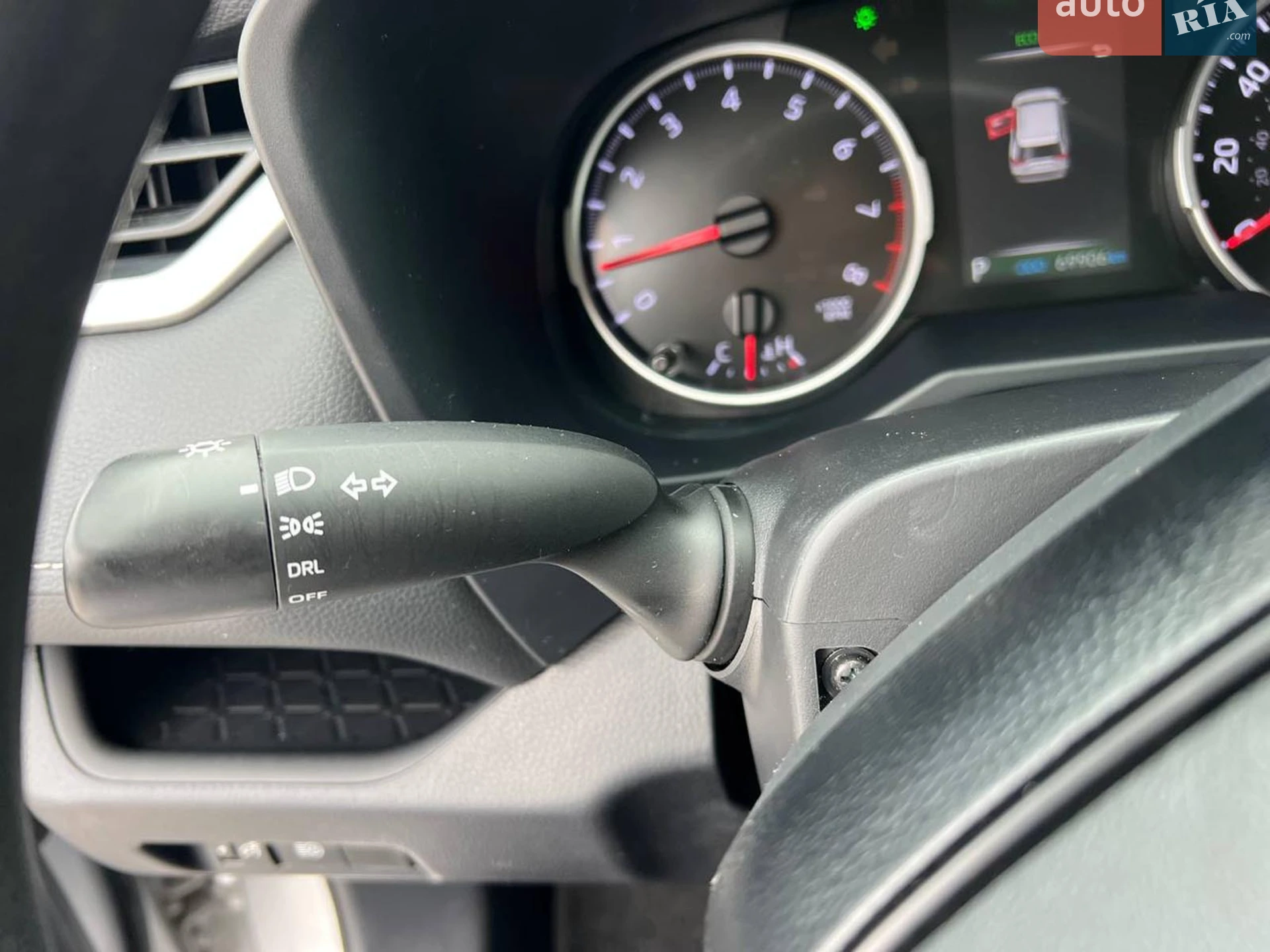 2020 Toyota RAV 4 - мініатюра 28