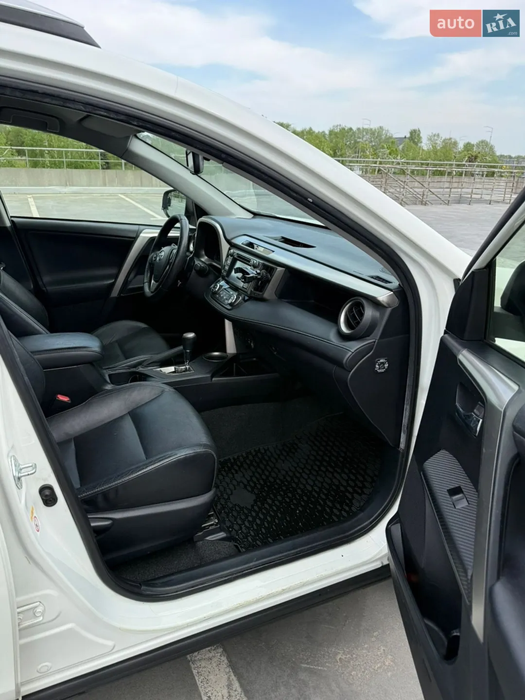 2014 Toyota RAV 4 - мініатюра 16