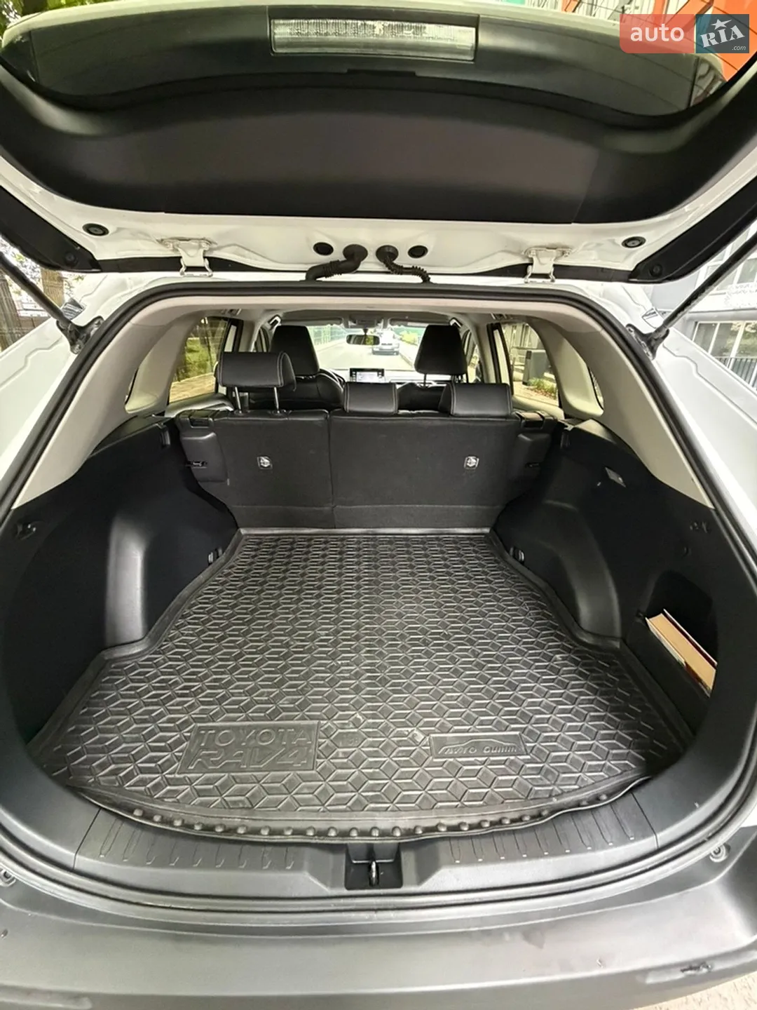 2019 Toyota RAV 4 - мініатюра 22