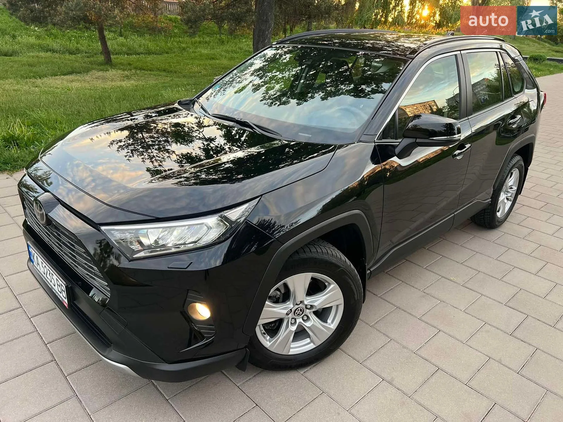 2020 Toyota RAV 4 - мініатюра 13