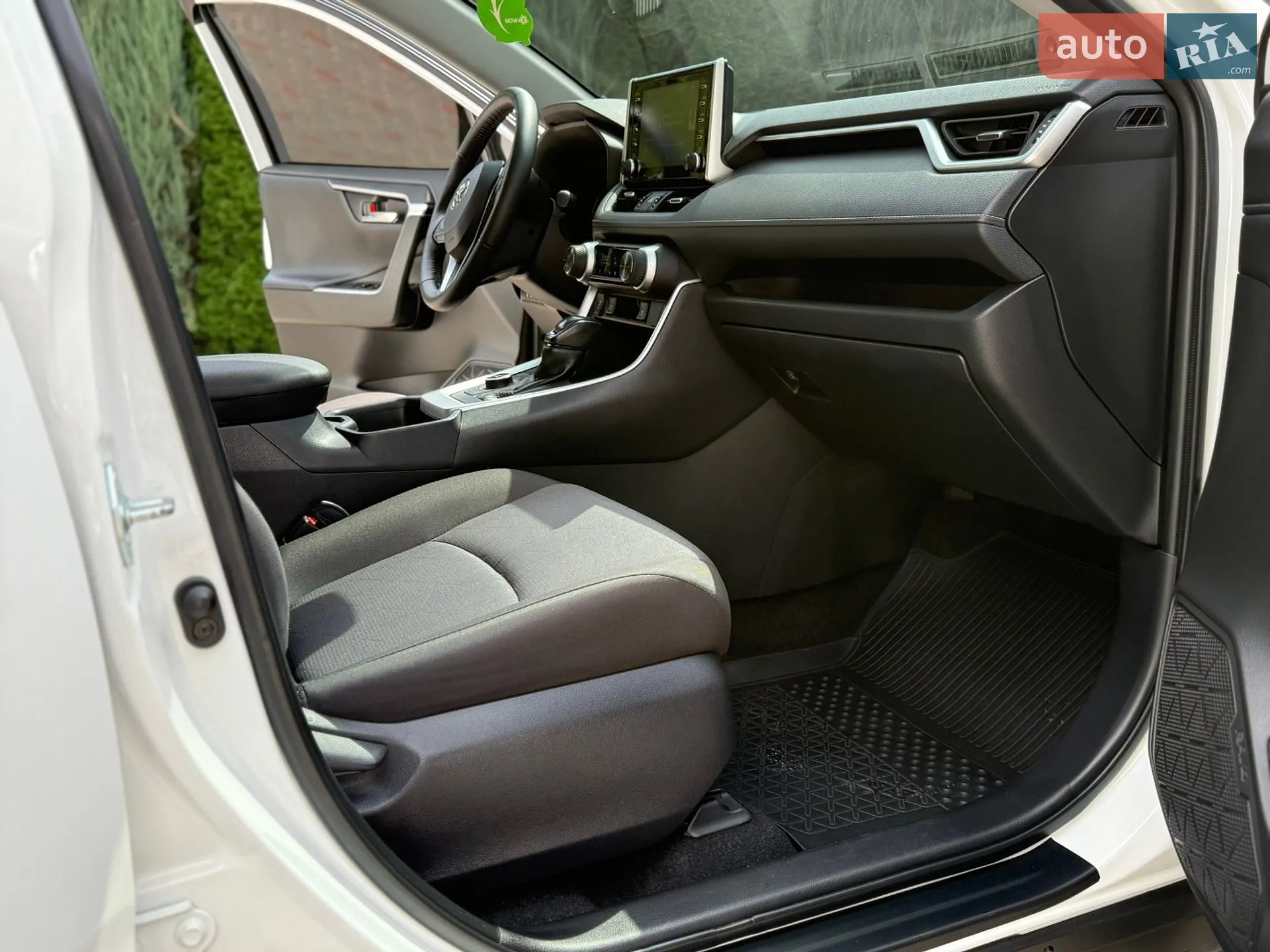 2020 Toyota RAV 4 - мініатюра 19