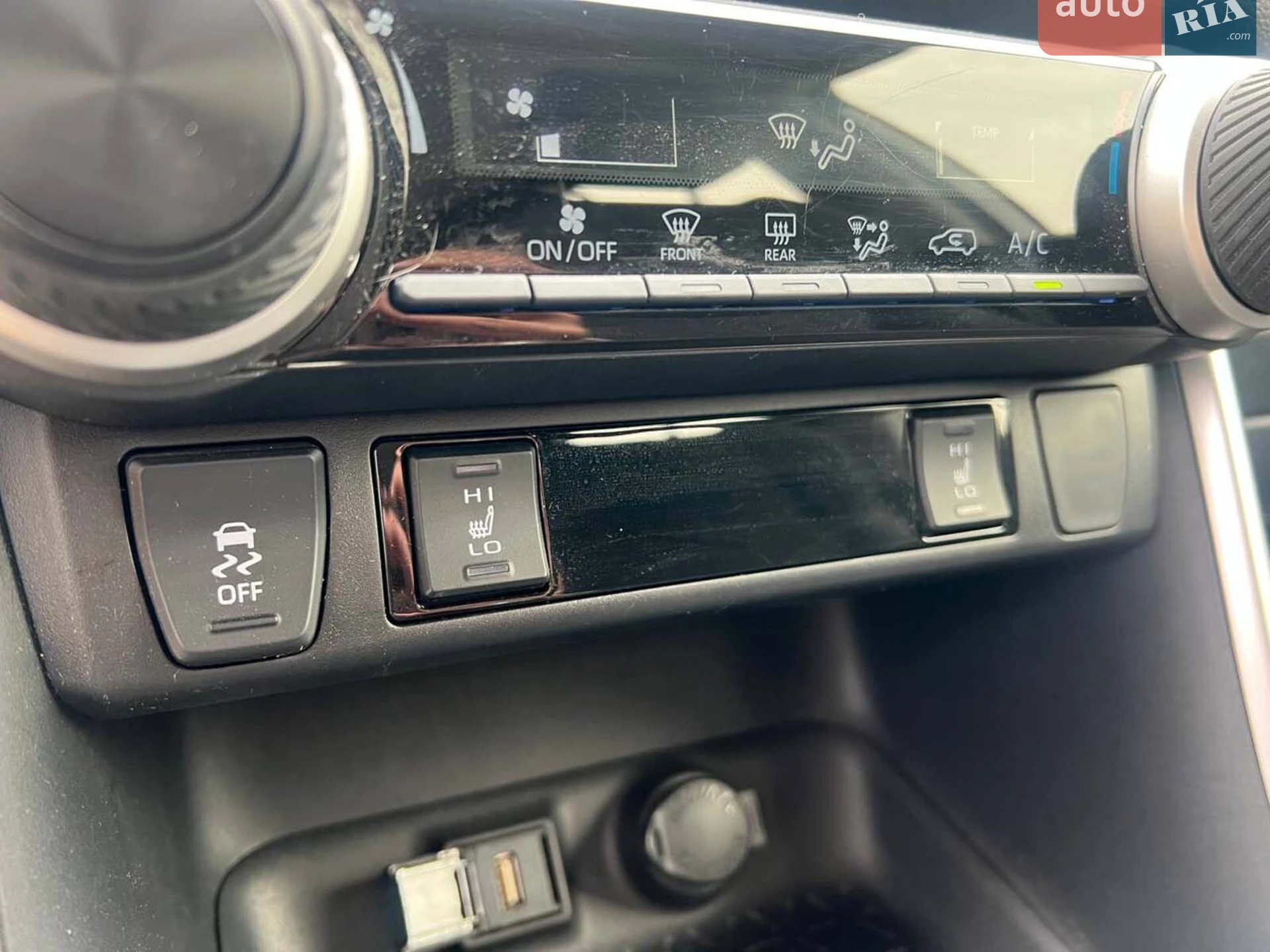 2020 Toyota RAV 4 - мініатюра 33