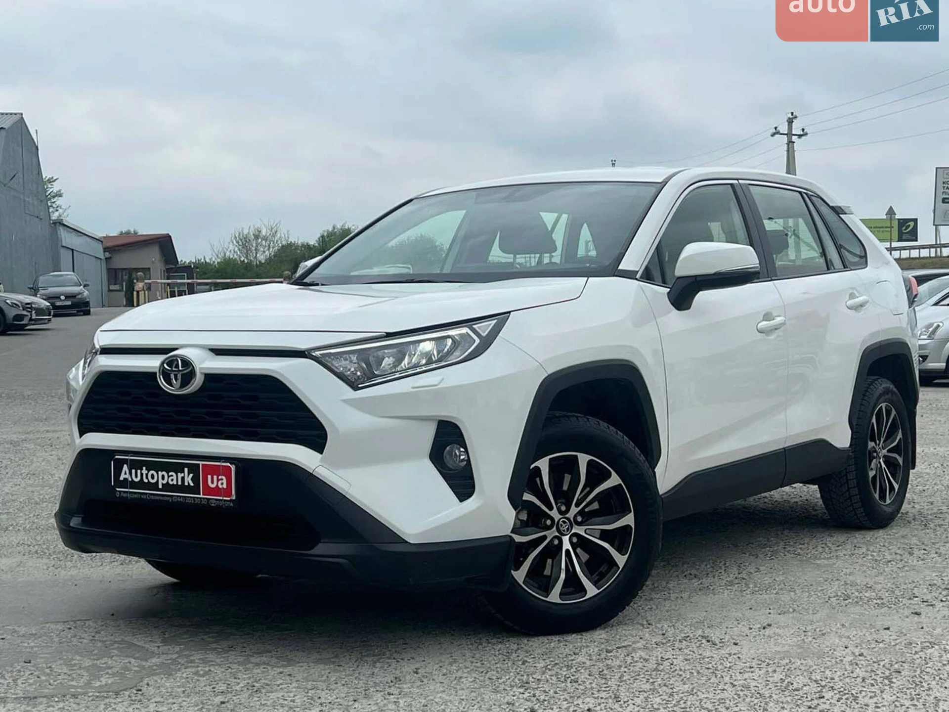 2020 Toyota RAV 4 - фото 1