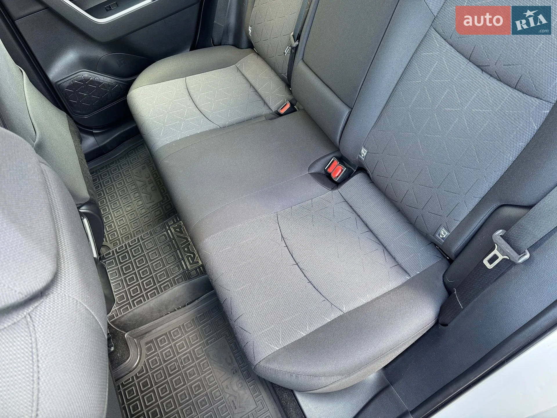 2020 Toyota RAV 4 - мініатюра 37