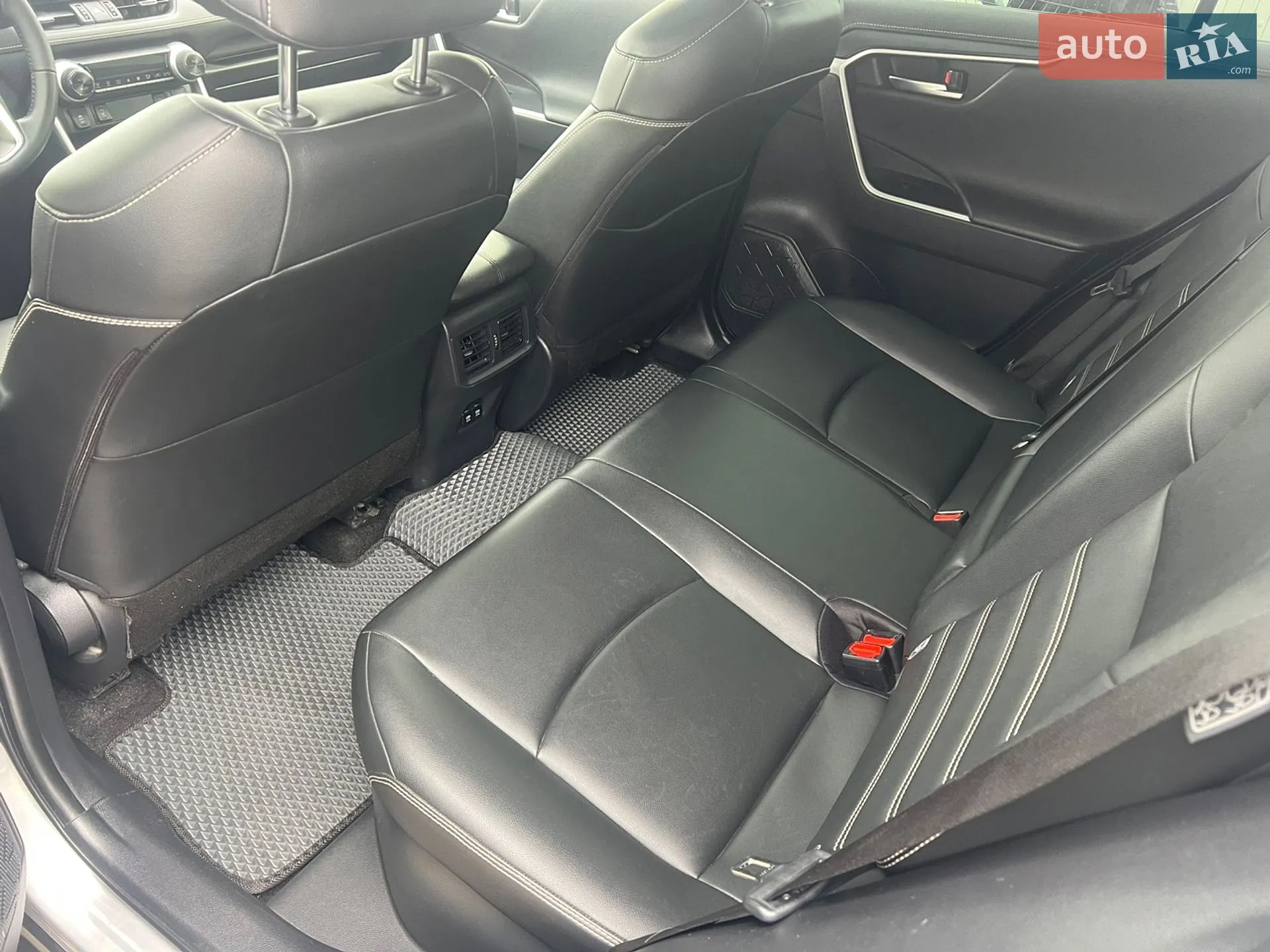 2019 Toyota RAV 4 - мініатюра 15