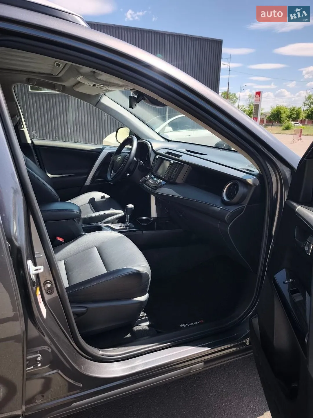 2016 Toyota RAV 4 - мініатюра 6