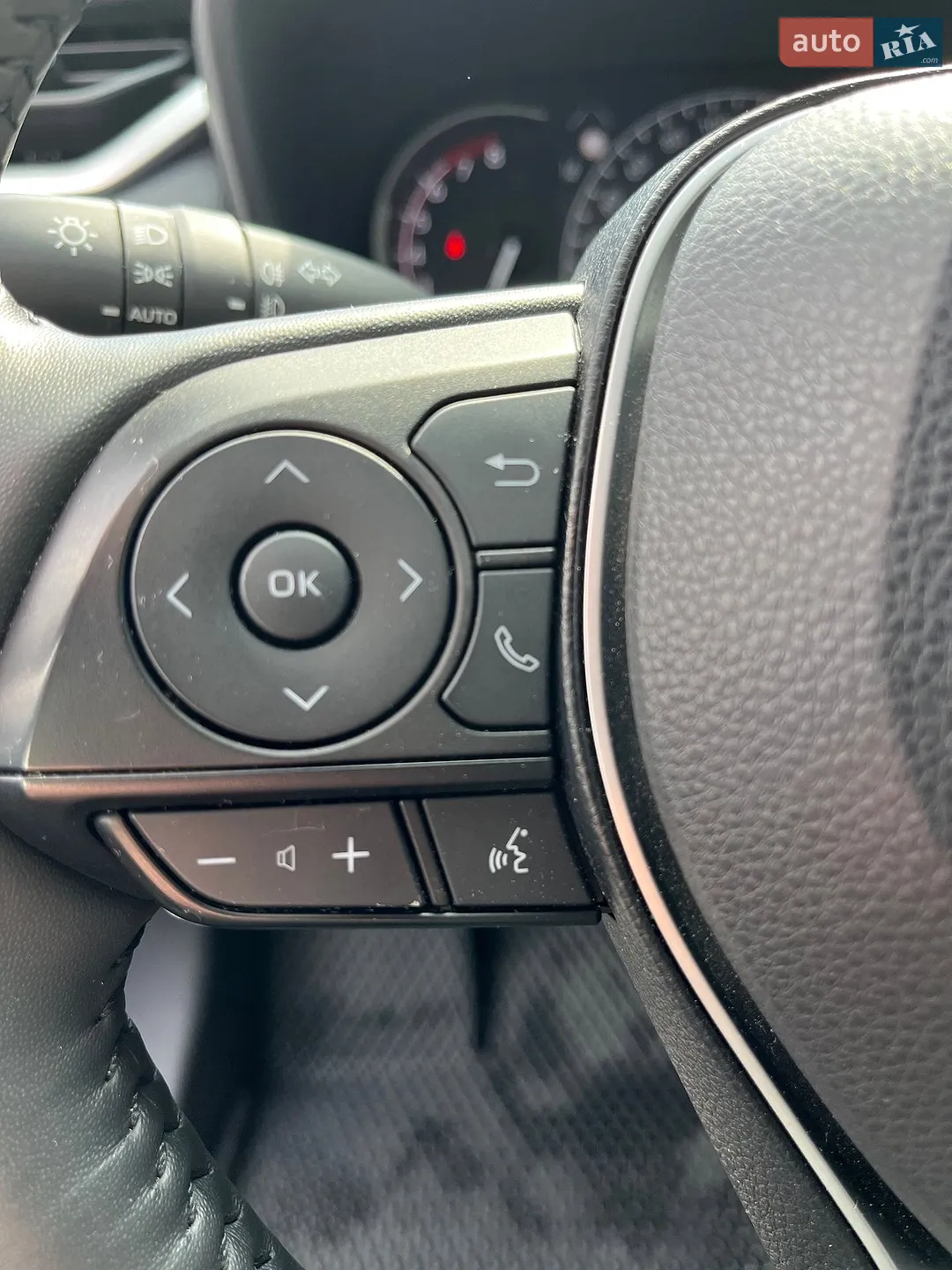 2021 Toyota RAV 4 - мініатюра 19