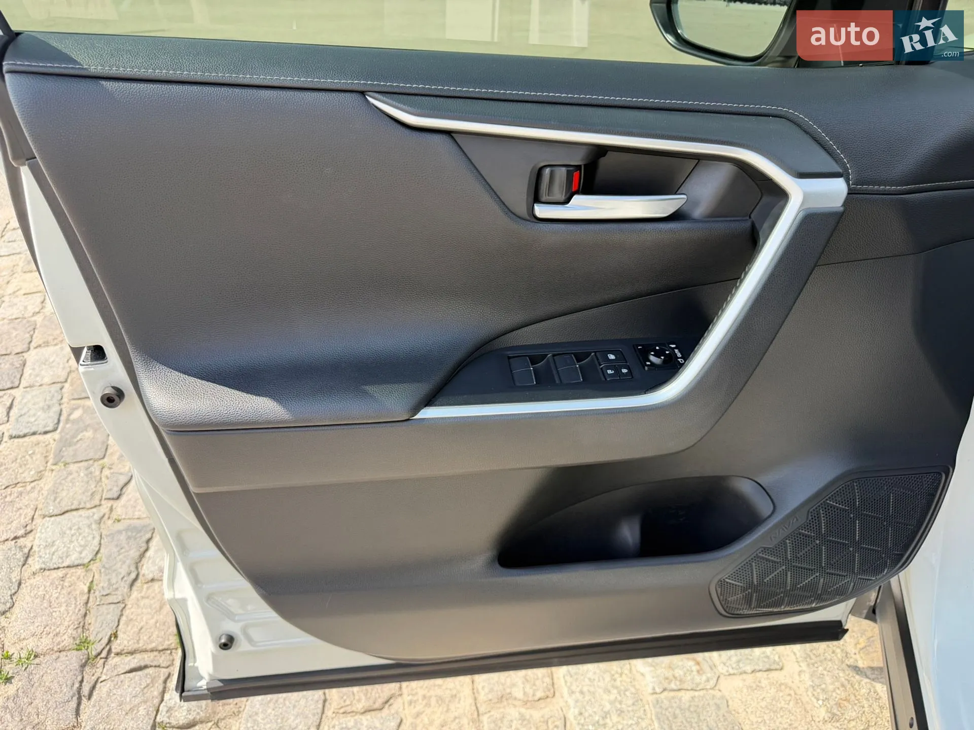 2019 Toyota RAV 4 - мініатюра 13