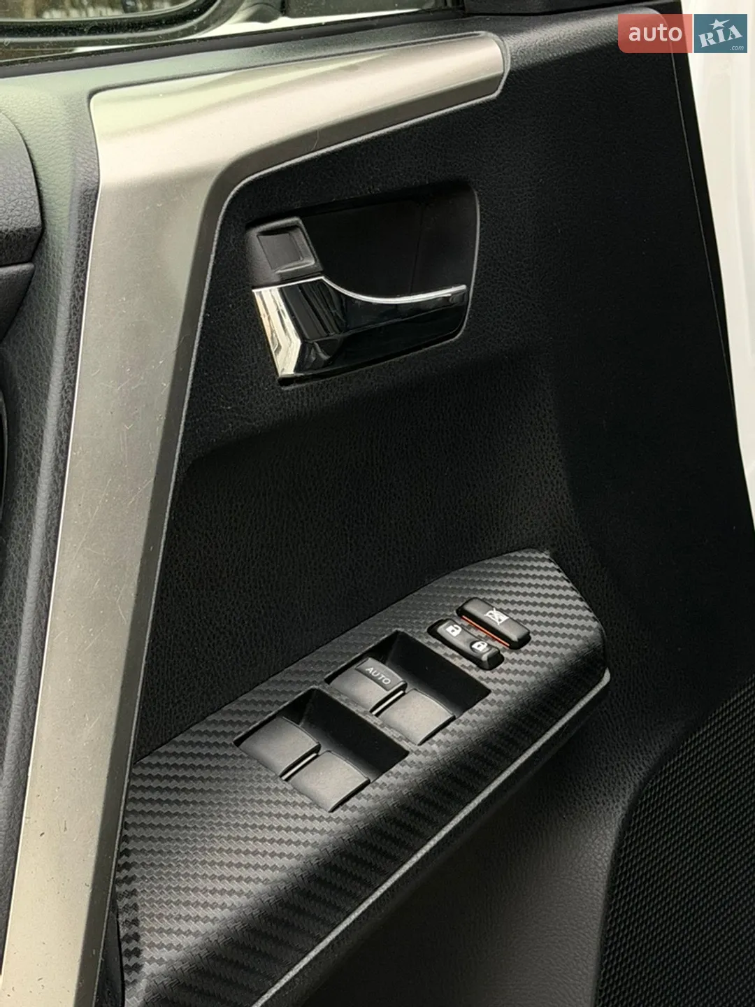 2016 Toyota RAV 4 - мініатюра 13
