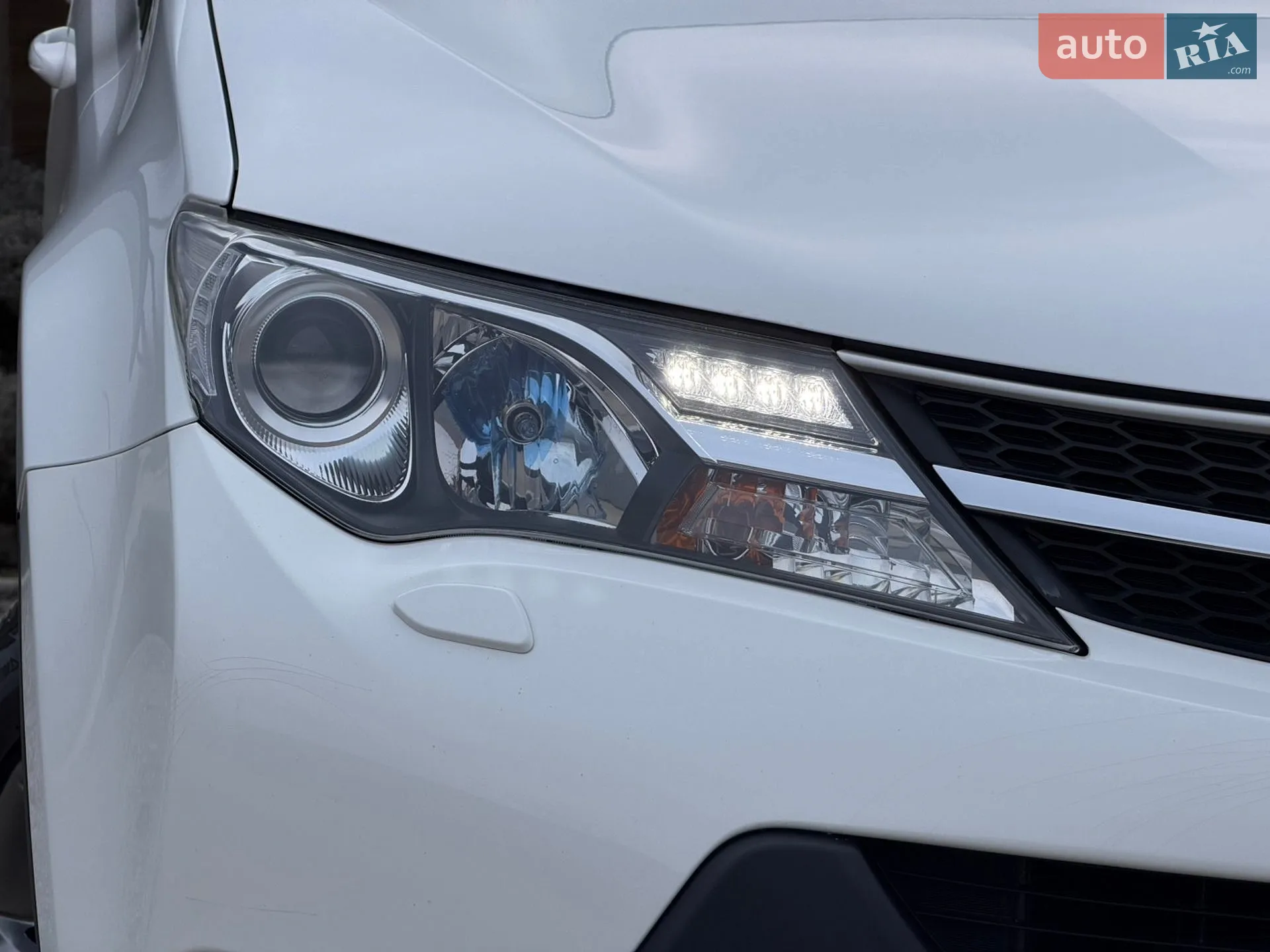 2016 Toyota RAV 4 - мініатюра 85