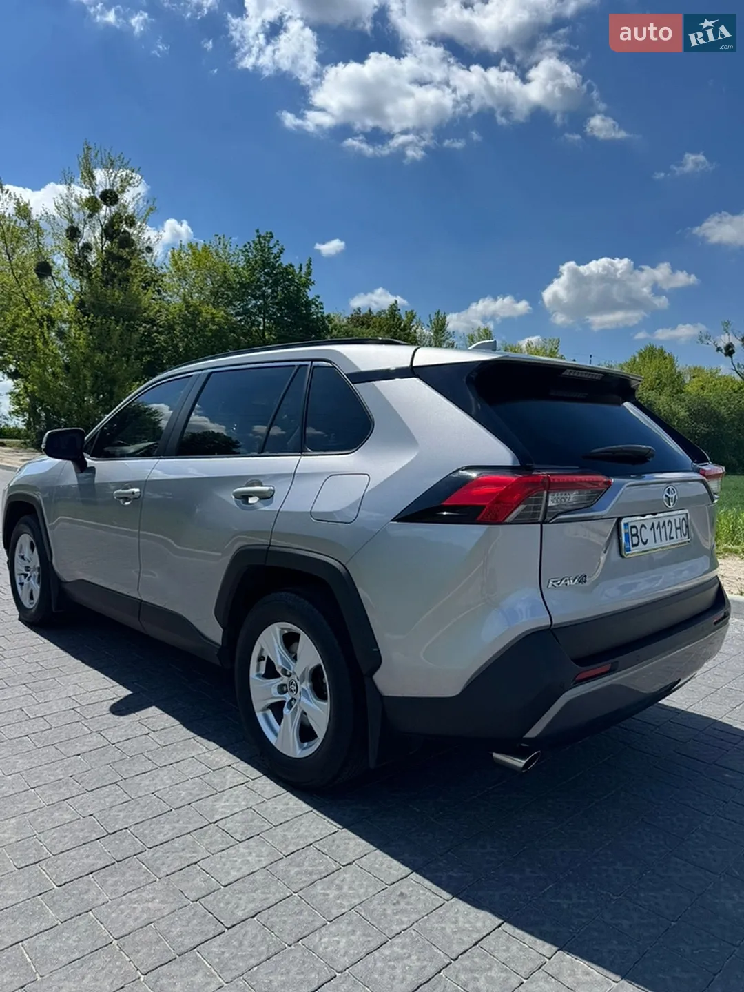 2020 Toyota RAV 4 - мініатюра 3