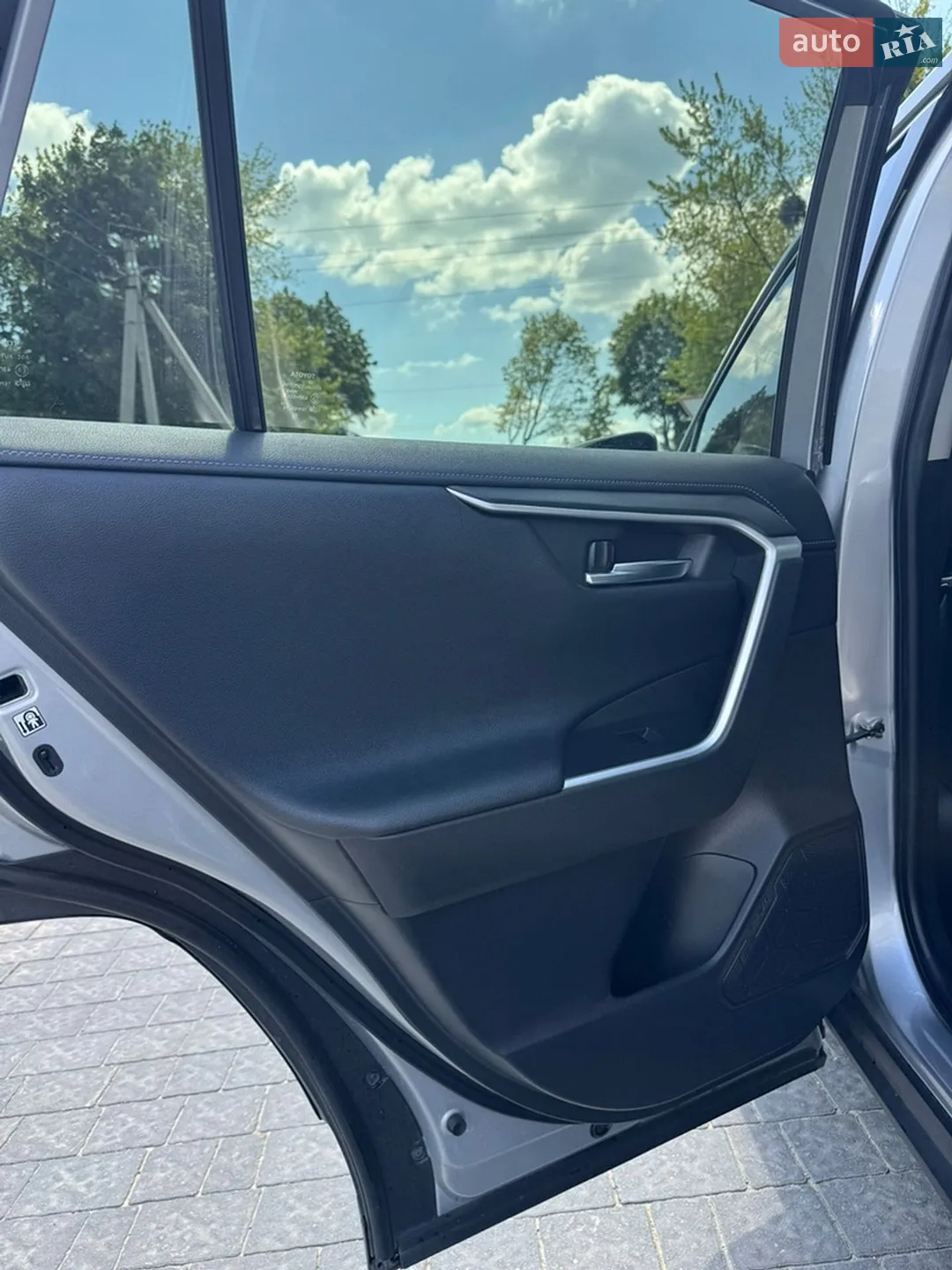 2020 Toyota RAV 4 - мініатюра 12