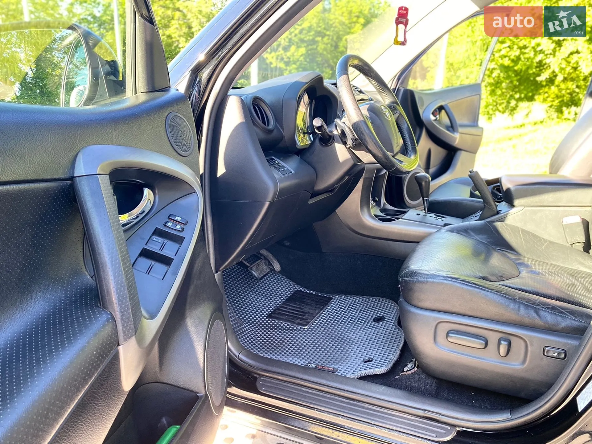 2010 Toyota RAV 4 - мініатюра 12