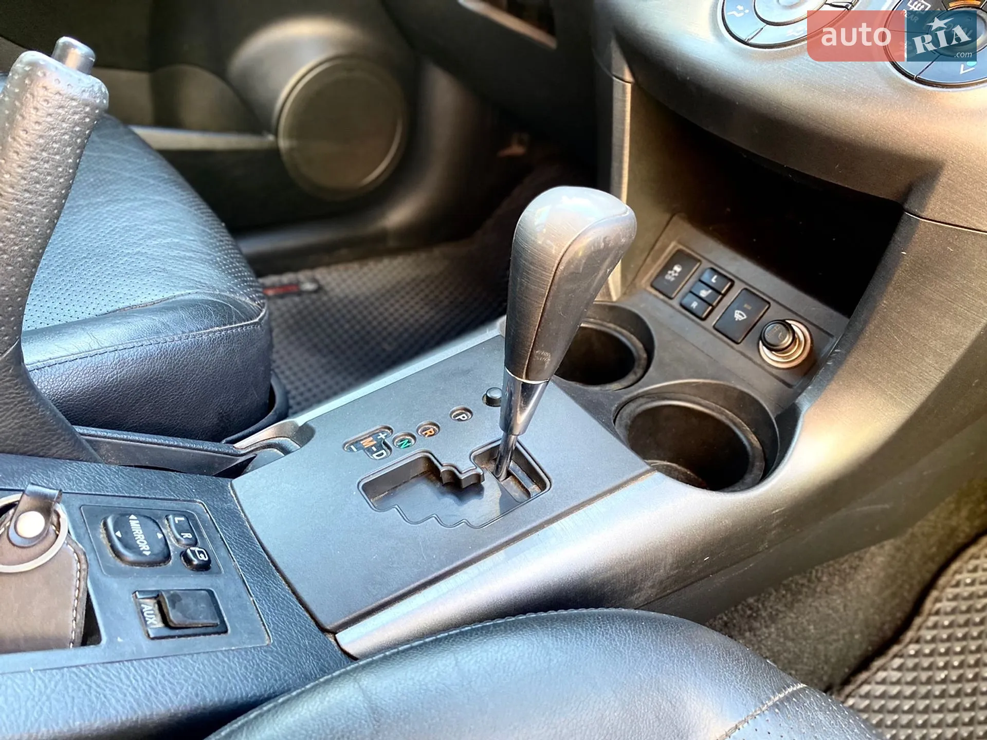 2010 Toyota RAV 4 - мініатюра 18