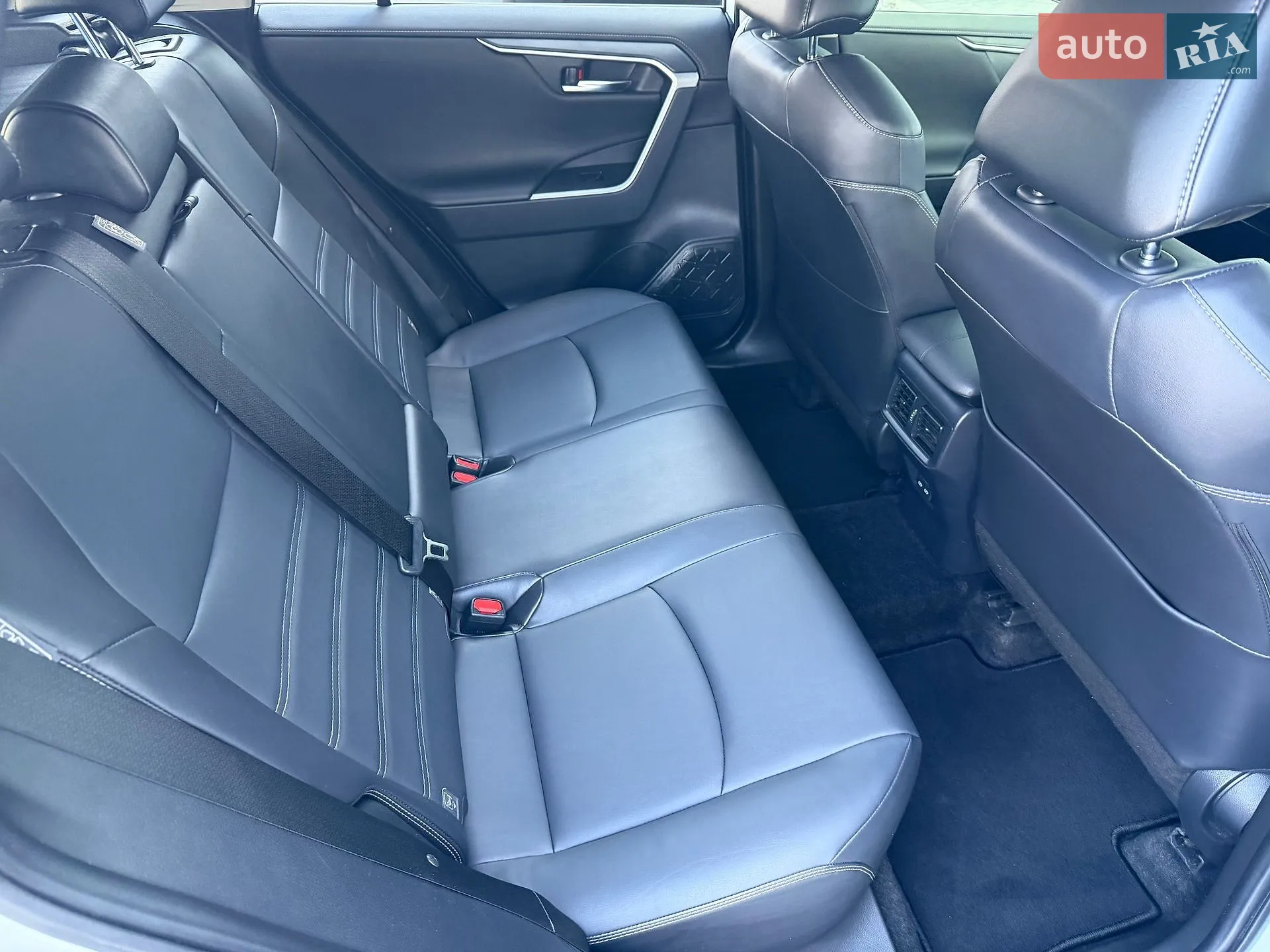 2023 Toyota RAV 4 - мініатюра 24