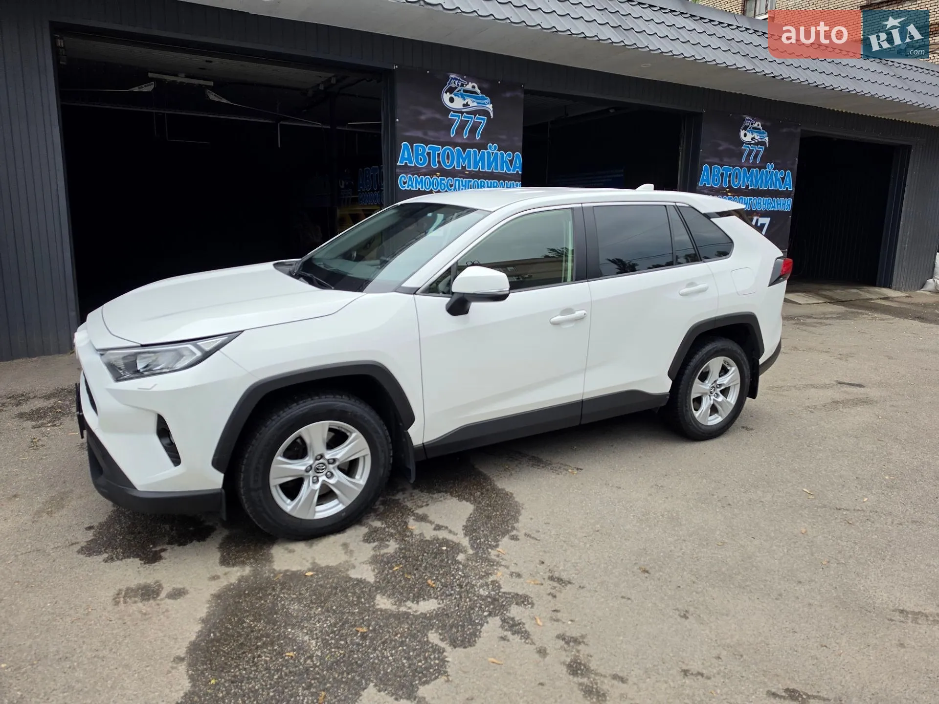 2019 Toyota RAV 4 - мініатюра 10