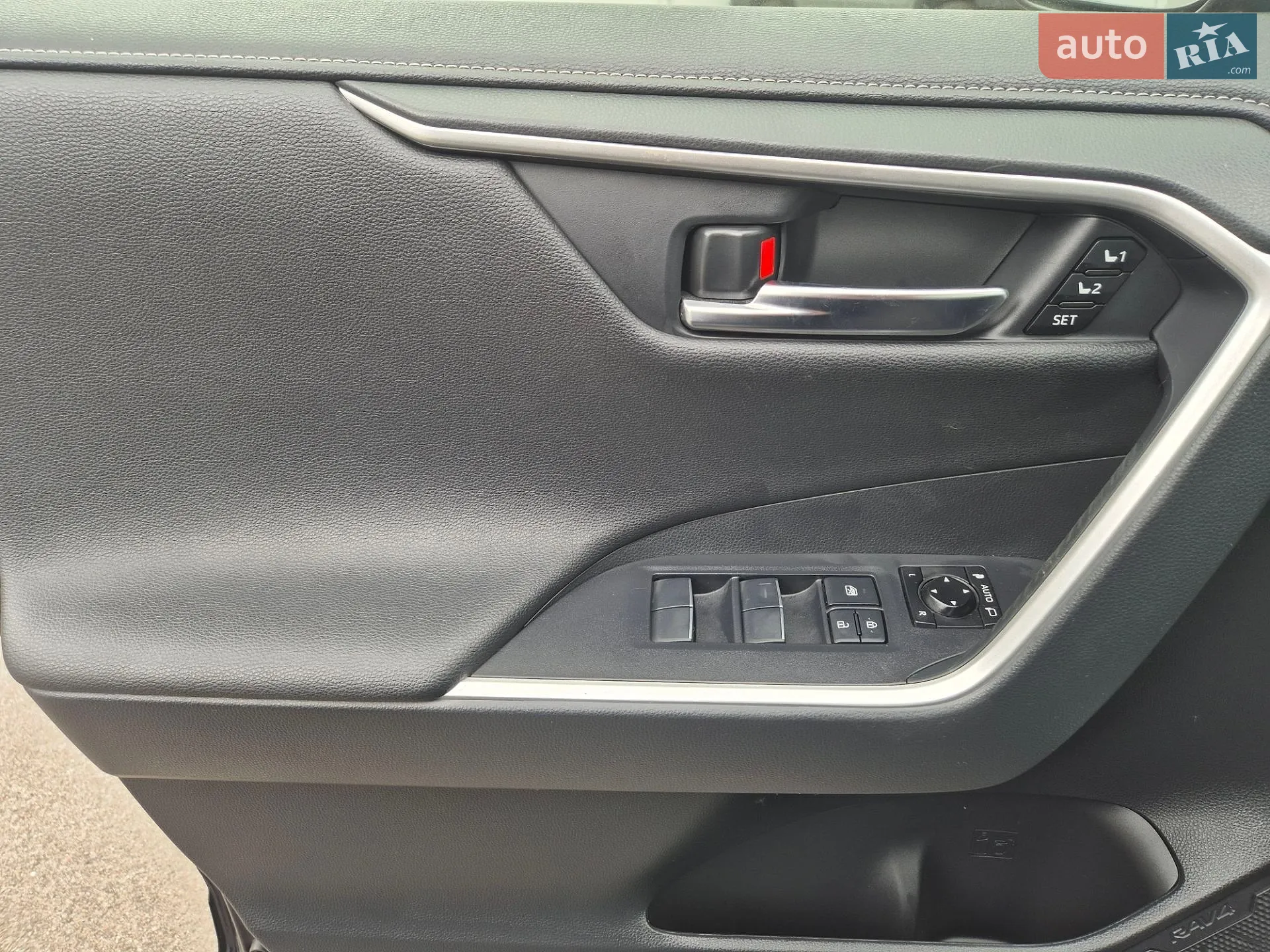 2021 Toyota RAV 4 - мініатюра 17