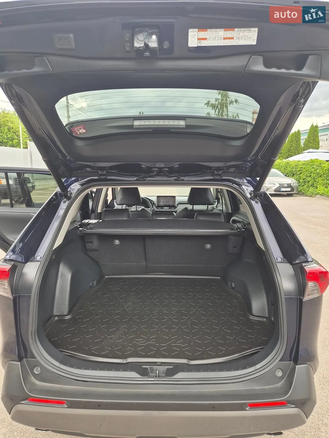 2021 Toyota RAV 4 - мініатюра 21