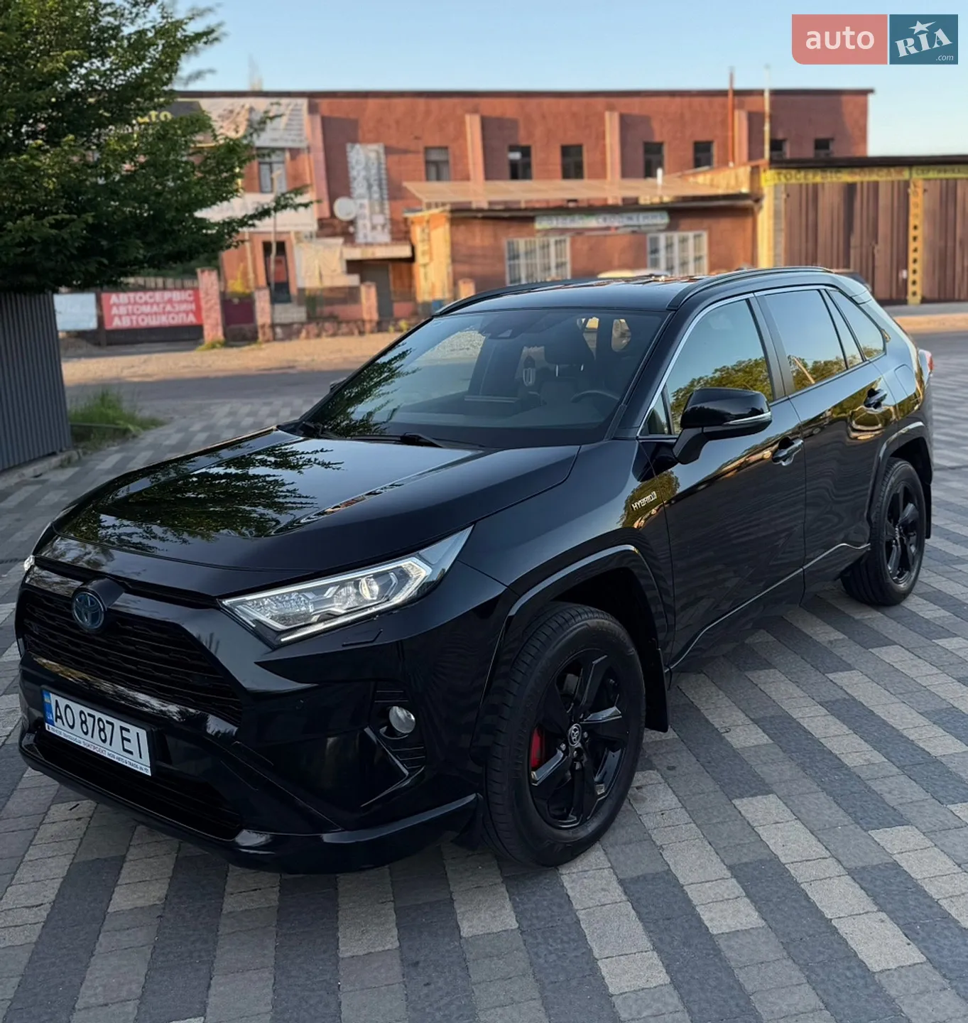 2020 Toyota RAV 4 - фото 1