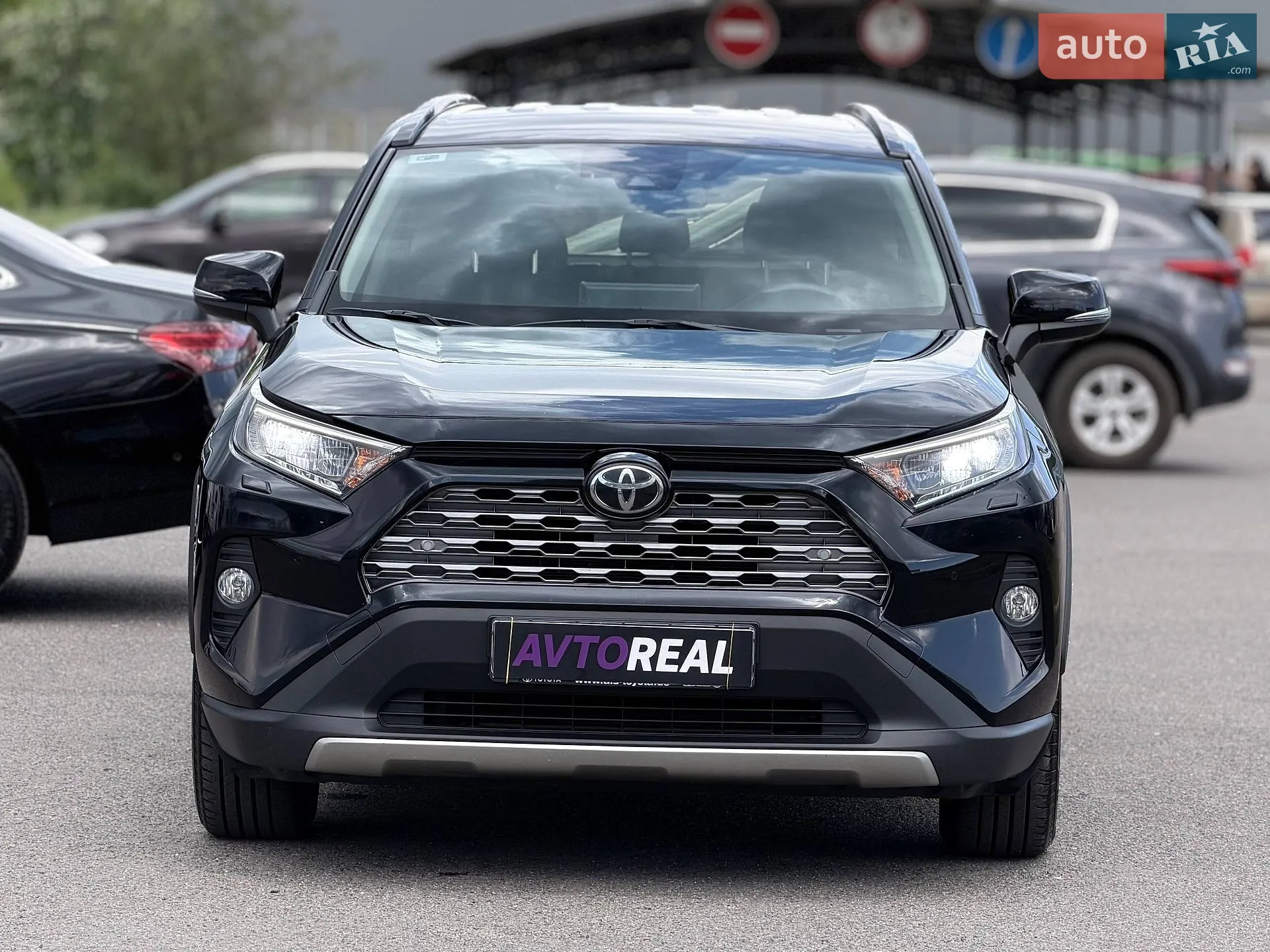 2022 Toyota RAV 4 - мініатюра 10