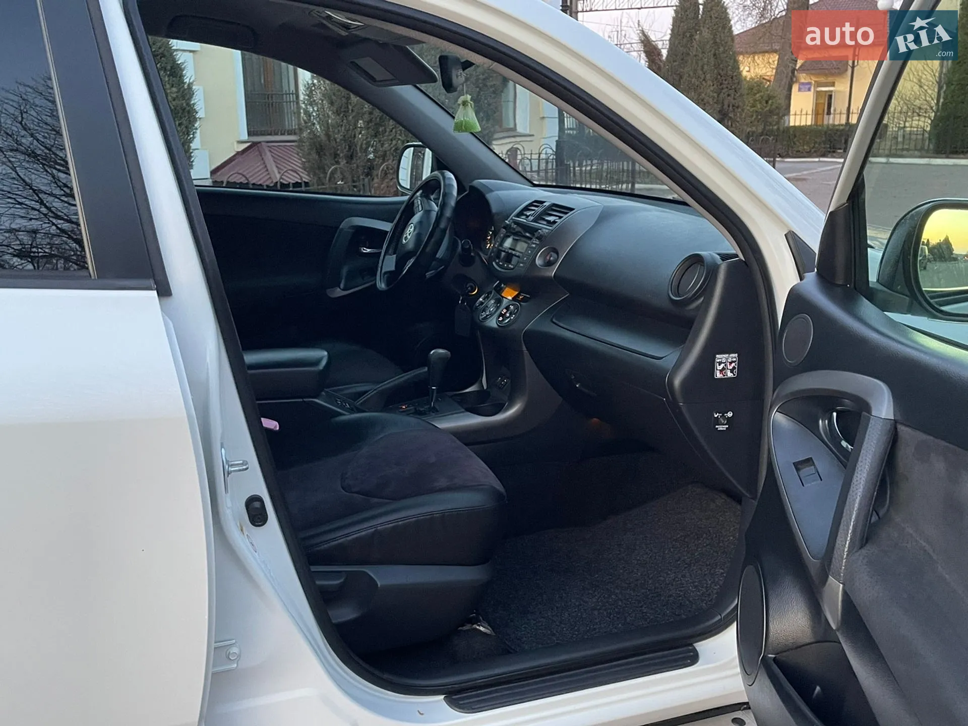 2010 Toyota RAV 4 - мініатюра 6