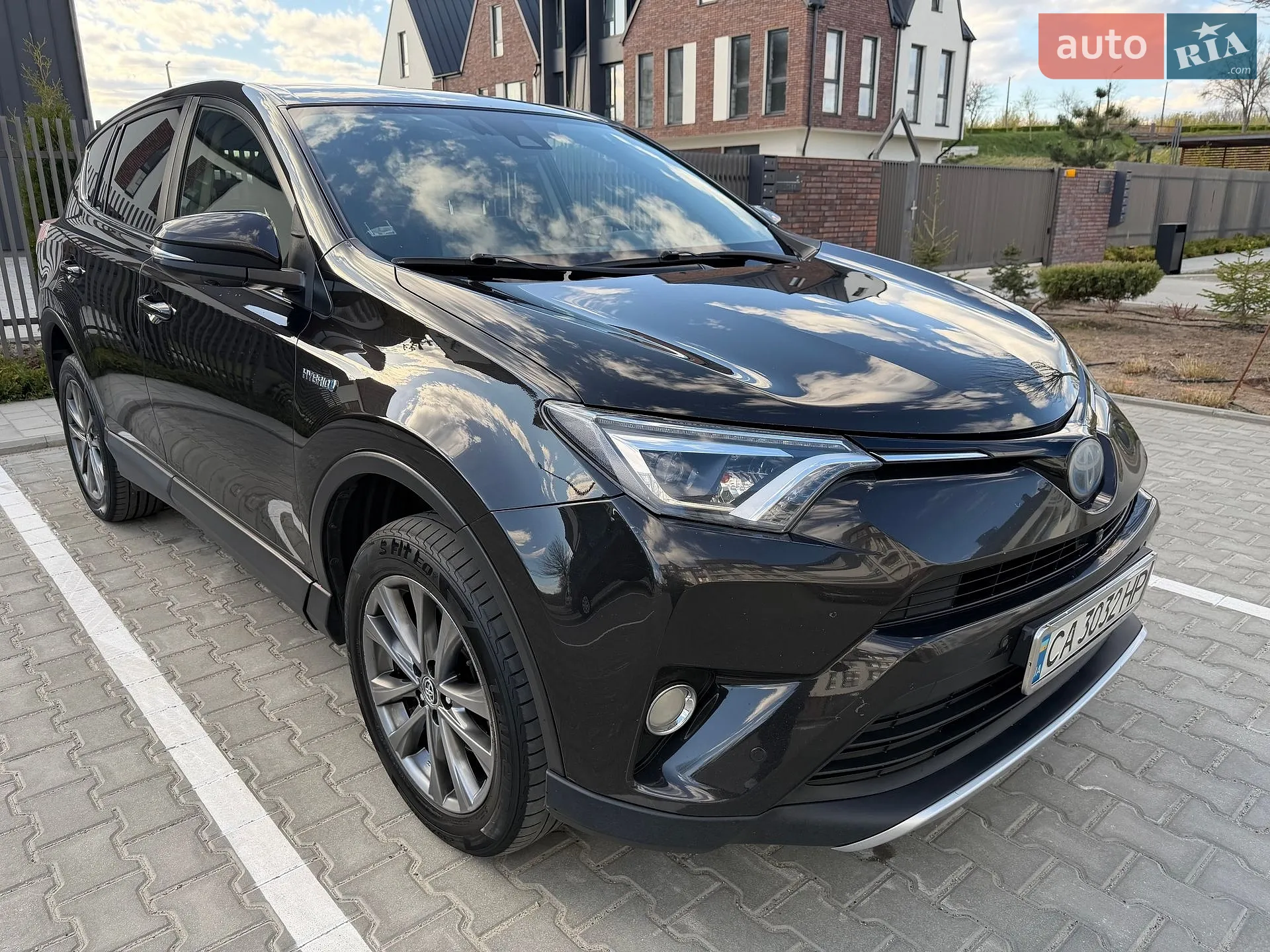 2015 Toyota RAV 4 - мініатюра 2