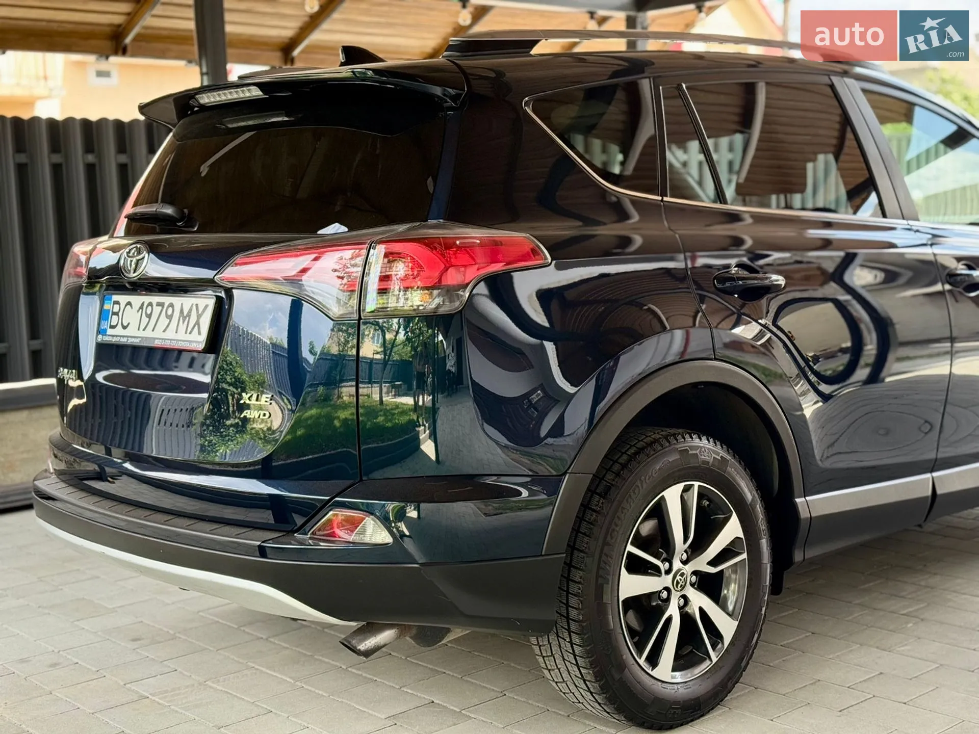 2018 Toyota RAV 4 - мініатюра 9