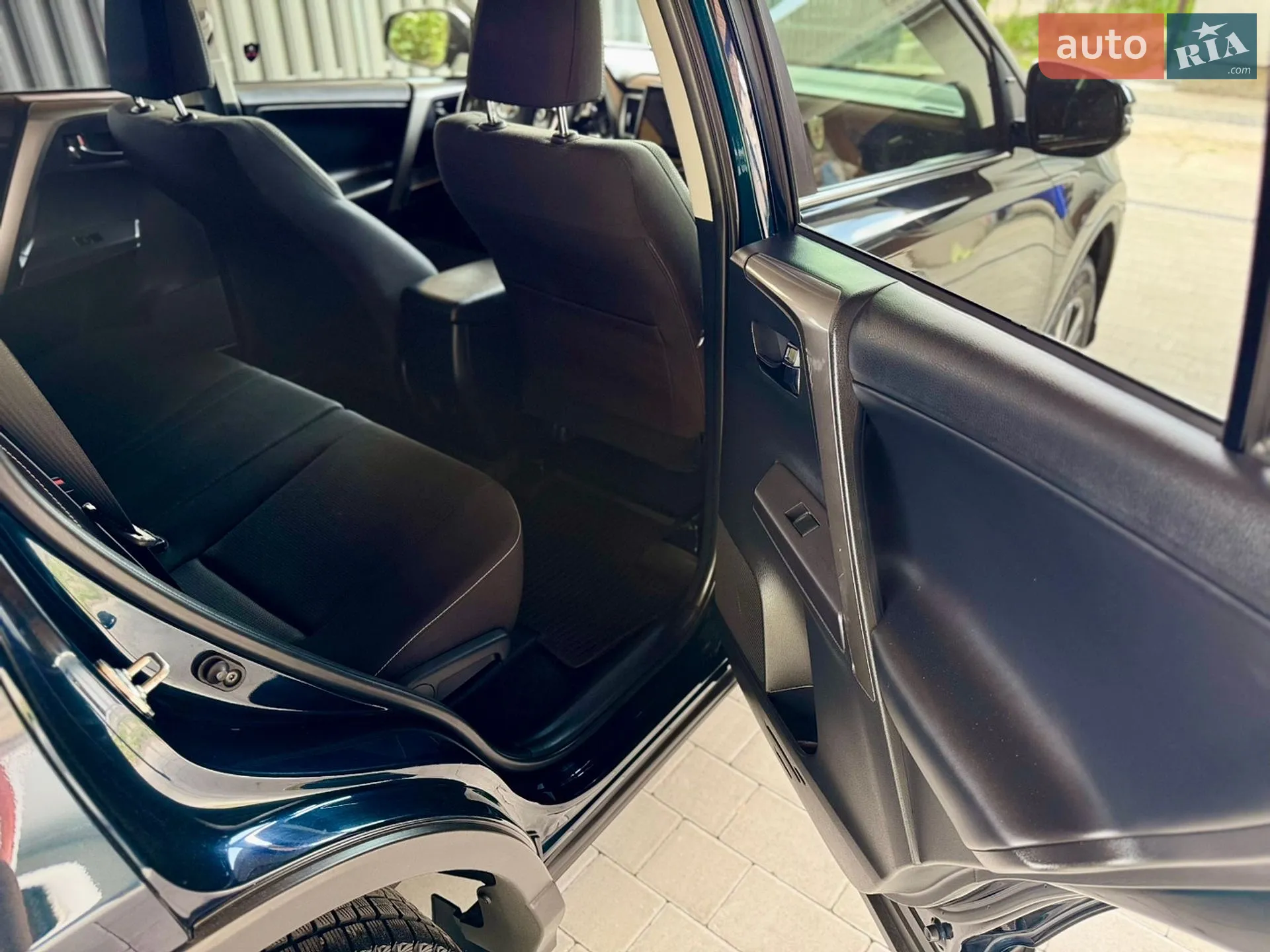 2018 Toyota RAV 4 - мініатюра 17