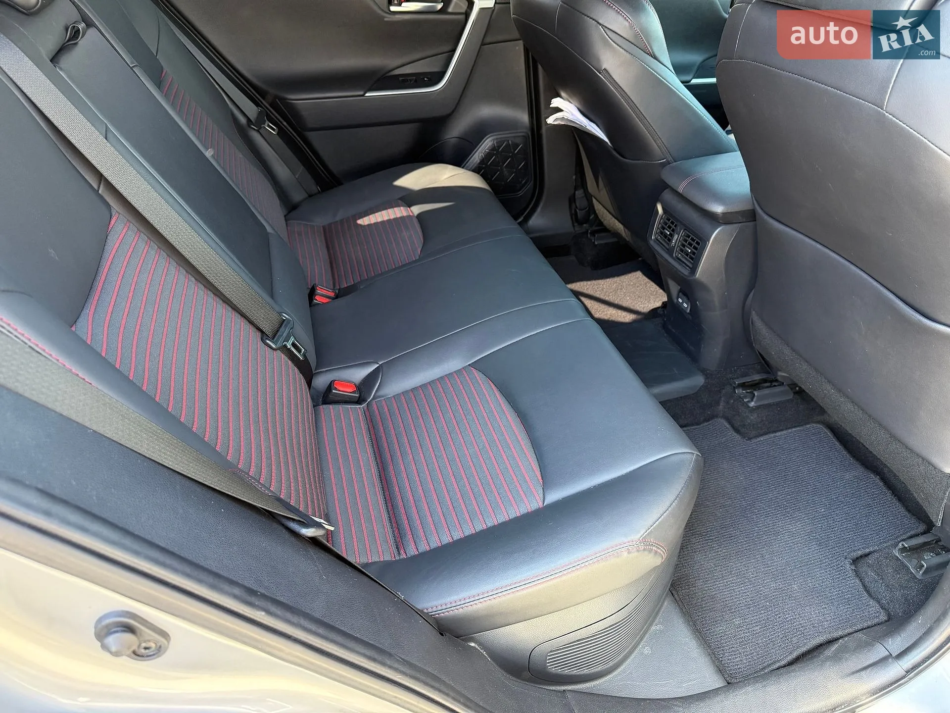 2023 Toyota RAV 4 - мініатюра 36