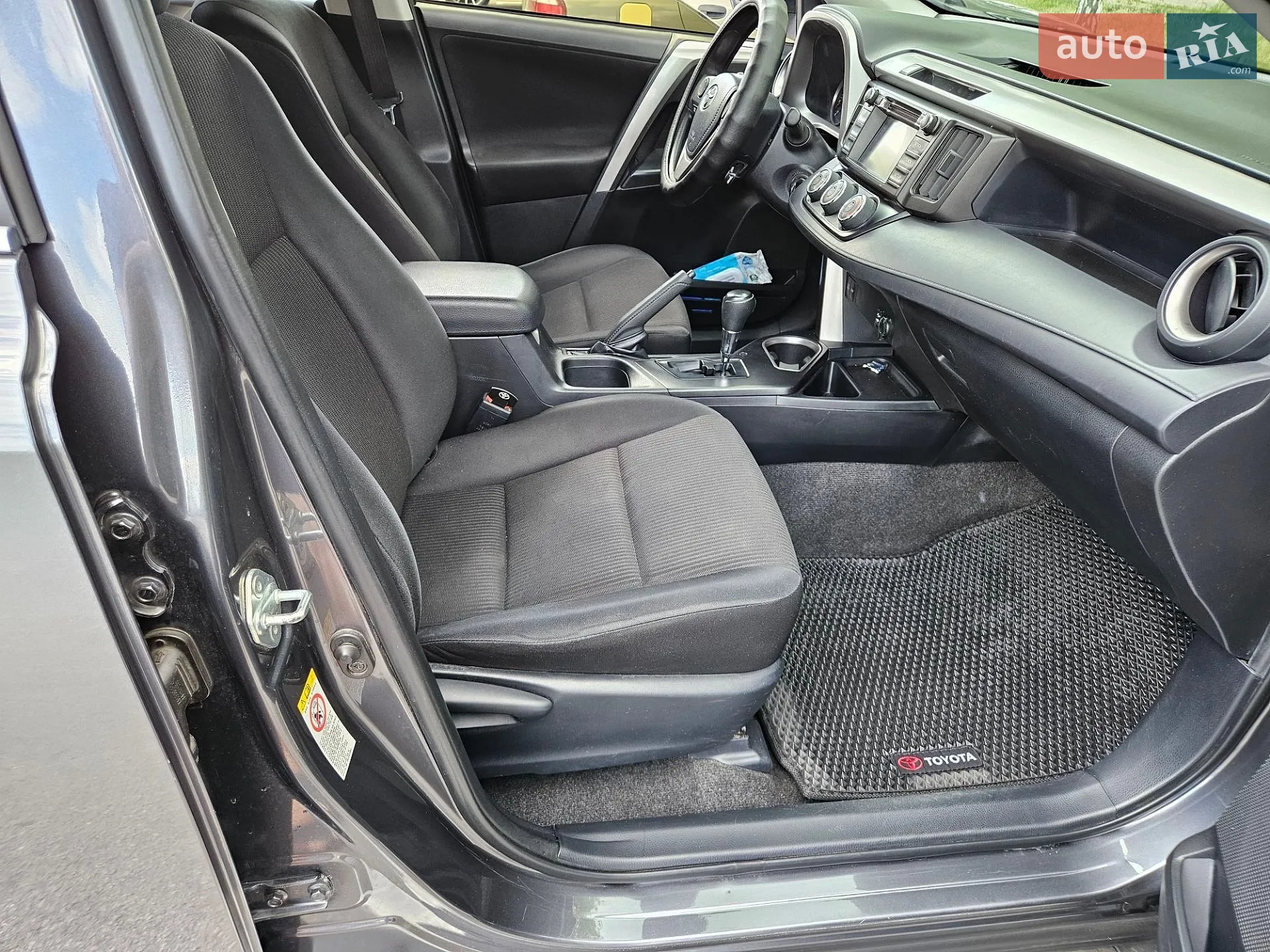 2016 Toyota RAV 4 - мініатюра 9