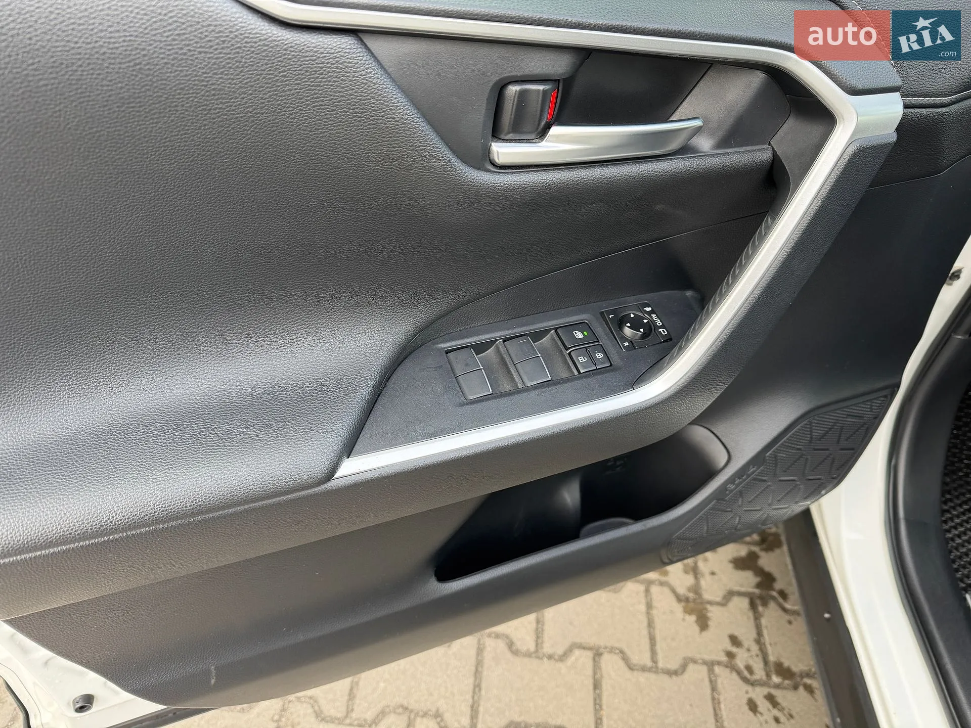 2019 Toyota RAV 4 - мініатюра 31