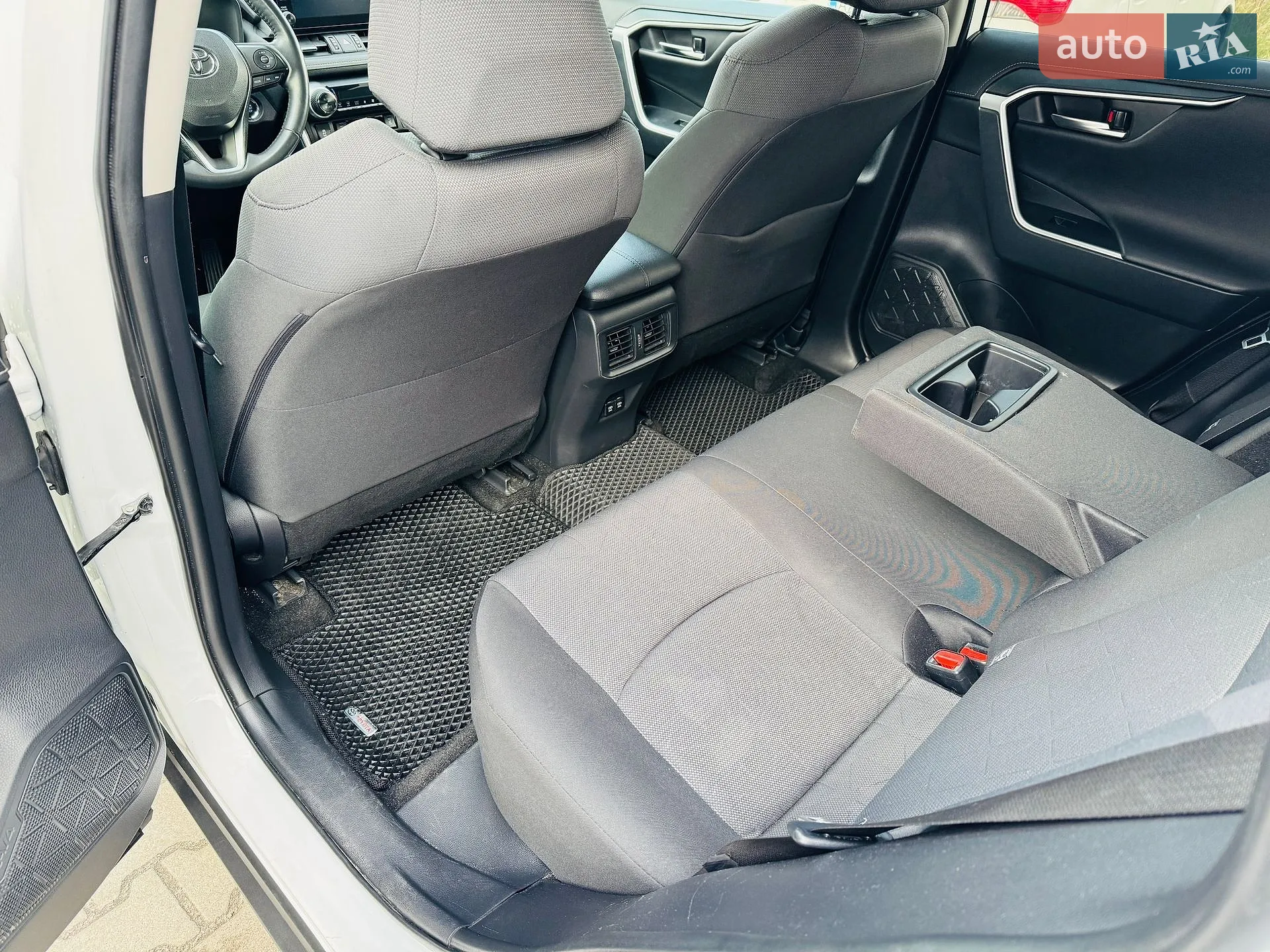 2019 Toyota RAV 4 - мініатюра 38