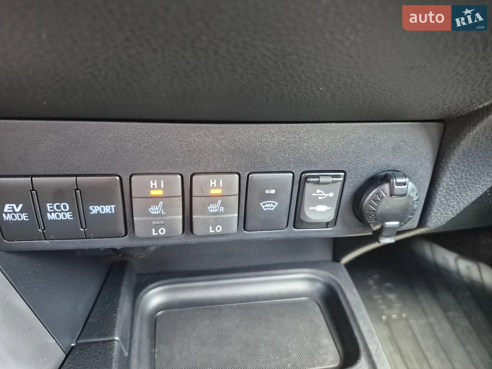 2016 Toyota RAV 4 - мініатюра 28