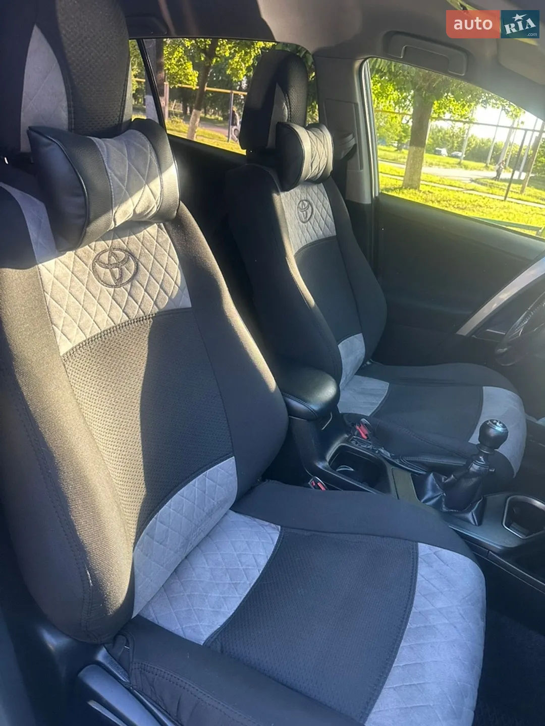 2018 Toyota RAV 4 - мініатюра 12