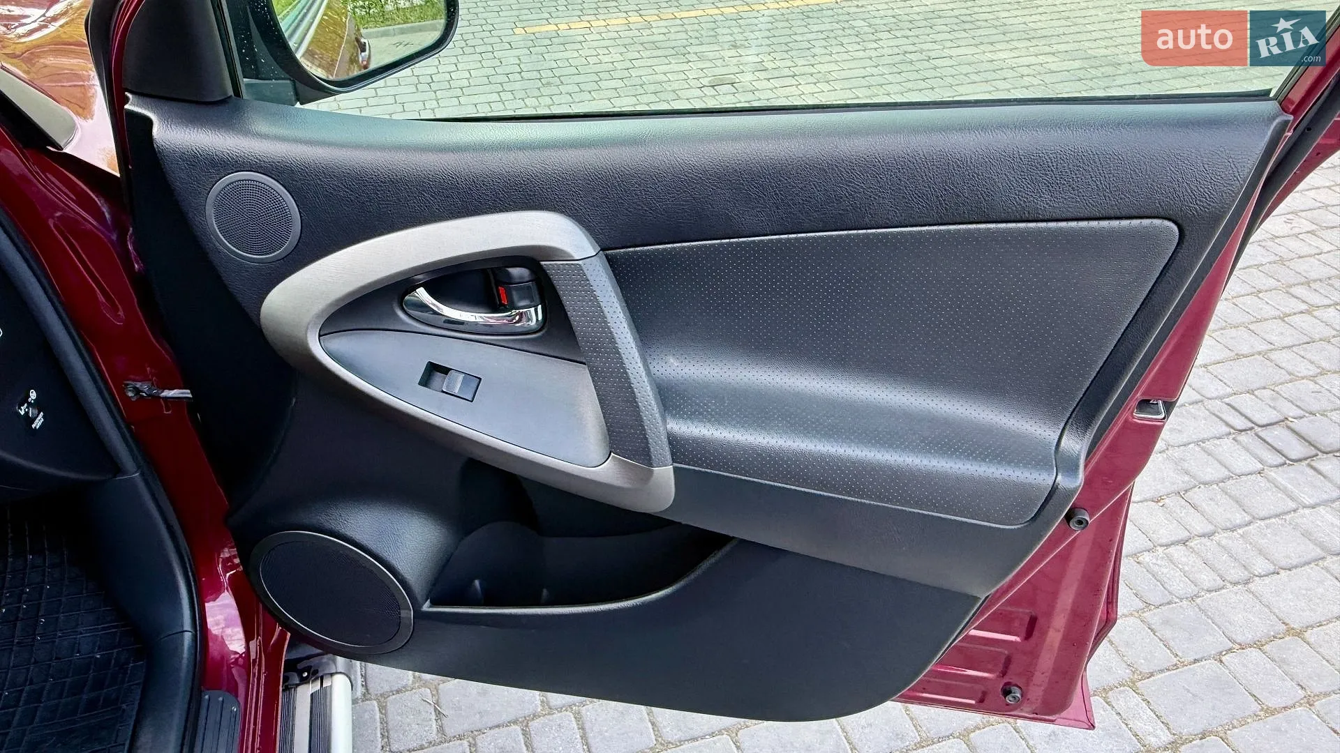 2010 Toyota RAV 4 - мініатюра 4