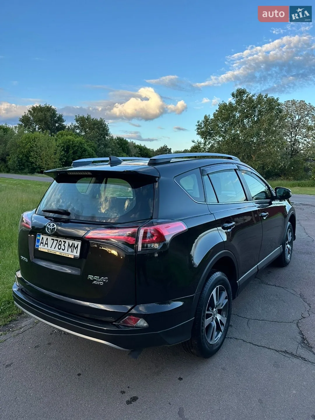 2018 Toyota RAV 4 - мініатюра 6