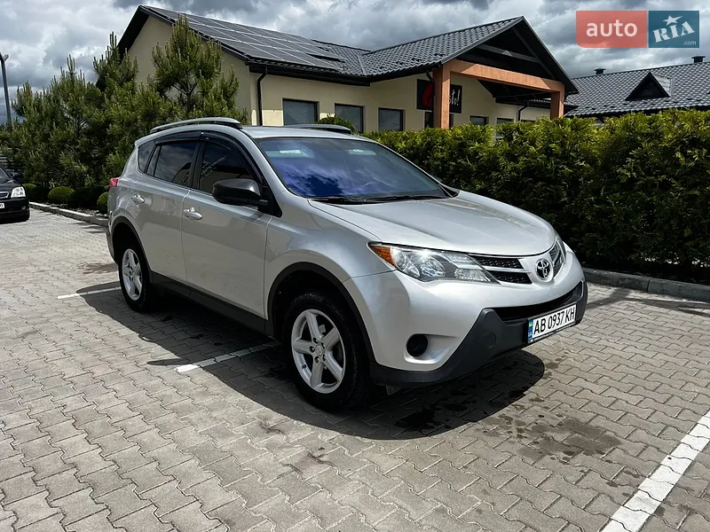 Toyota RAV4 2015