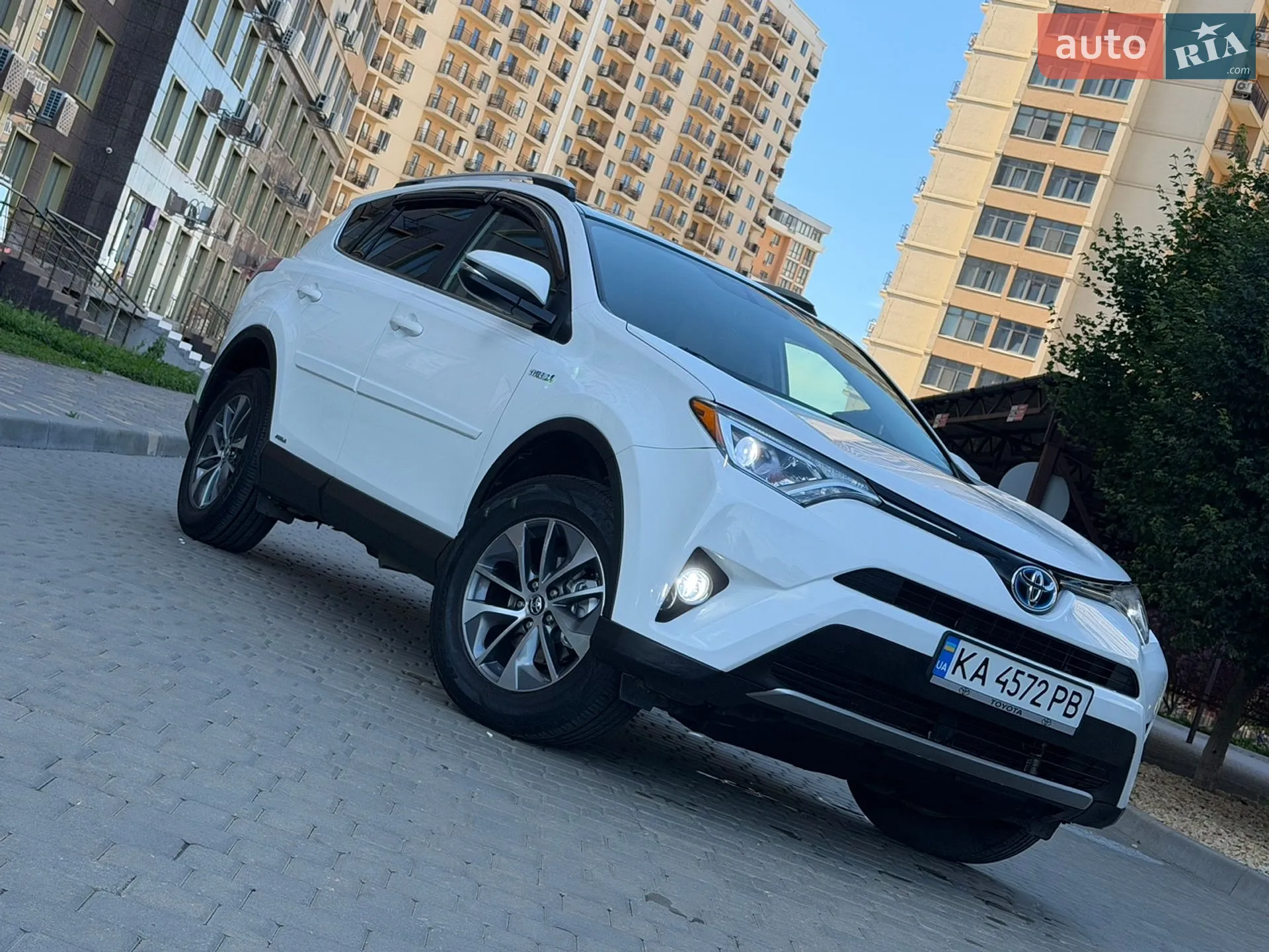 2016 Toyota RAV 4 - мініатюра 4